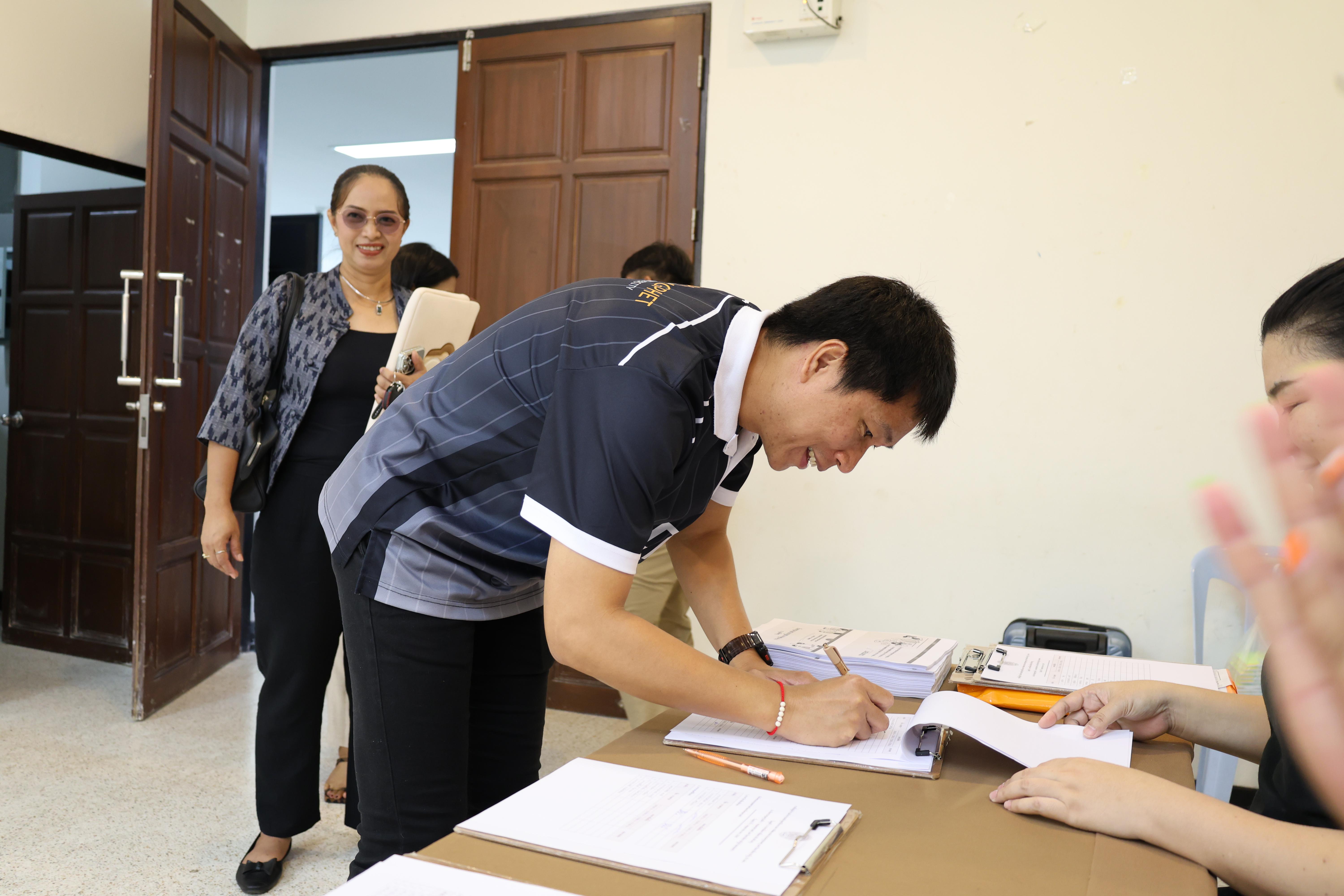 10. วันนี้เป็นการอบรมในโมดูลที่ 2  เรื่อง “ภาษาเพื่อการสื่อสารสำหรับครู”