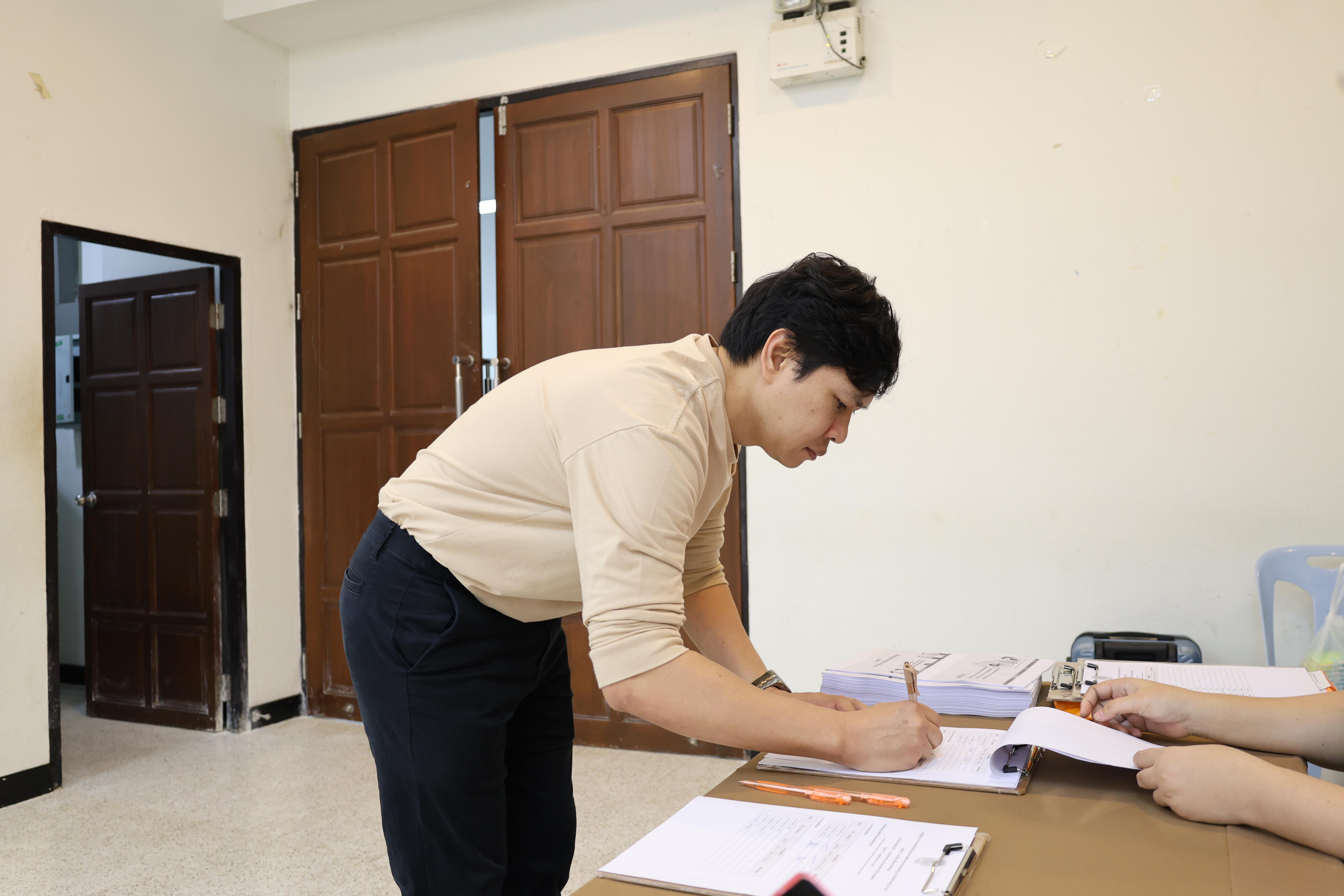 15. วันนี้เป็นการอบรมในโมดูลที่ 2  เรื่อง “ภาษาเพื่อการสื่อสารสำหรับครู”