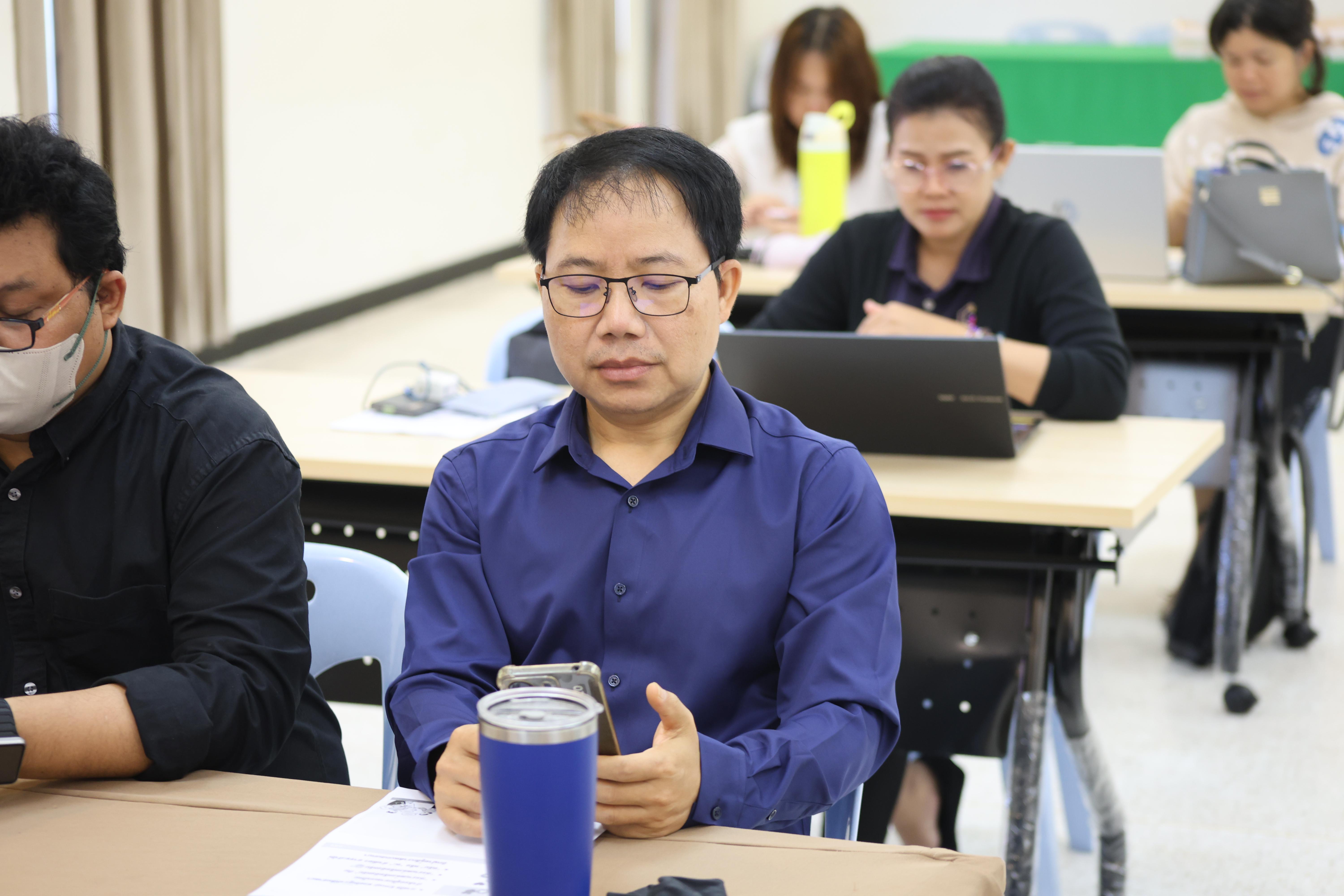 100. วันนี้เป็นการอบรมในโมดูลที่ 2  เรื่อง “ภาษาเพื่อการสื่อสารสำหรับครู”