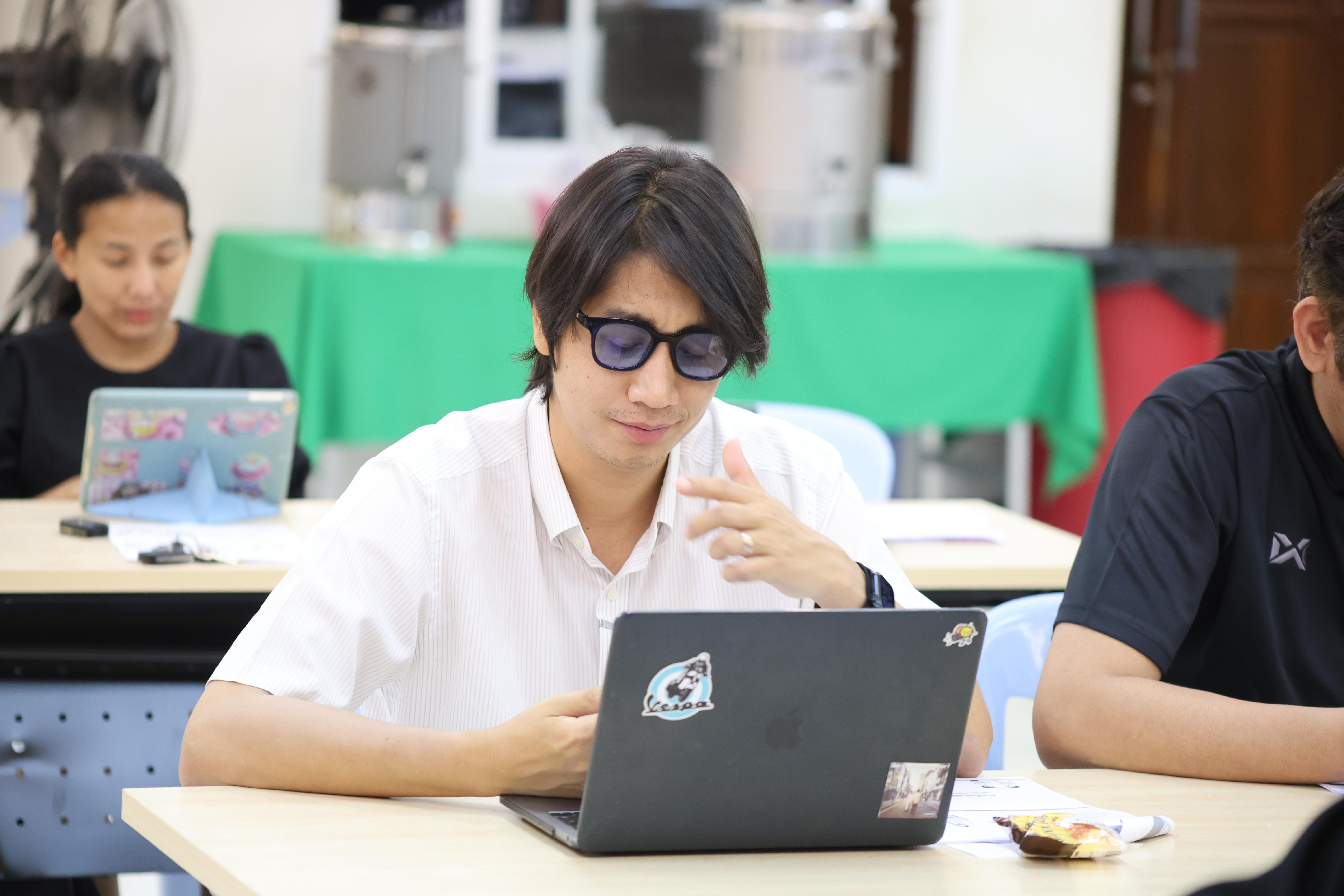 106. วันนี้เป็นการอบรมในโมดูลที่ 2  เรื่อง “ภาษาเพื่อการสื่อสารสำหรับครู”