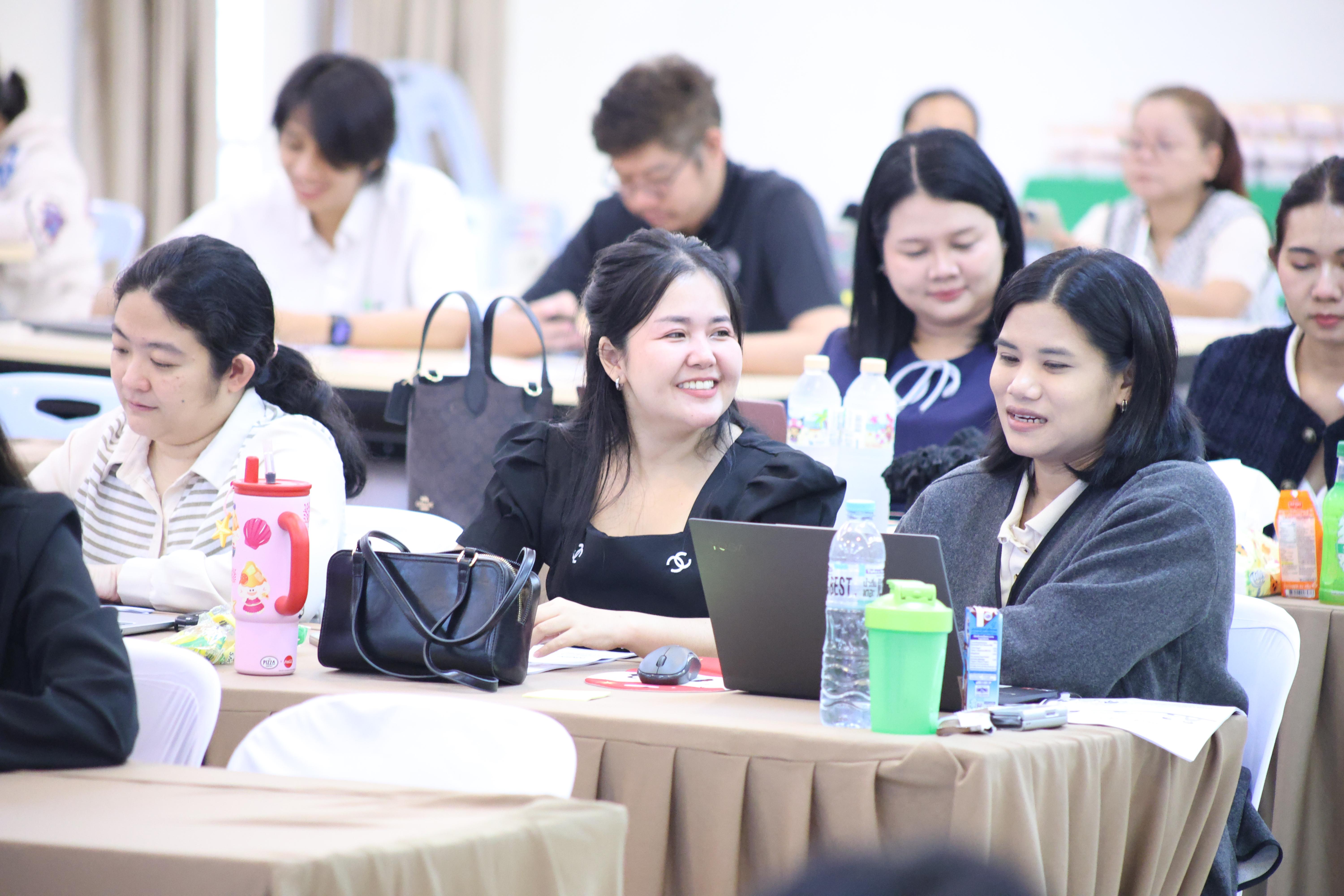125. วันนี้เป็นการอบรมในโมดูลที่ 2  เรื่อง “ภาษาเพื่อการสื่อสารสำหรับครู”