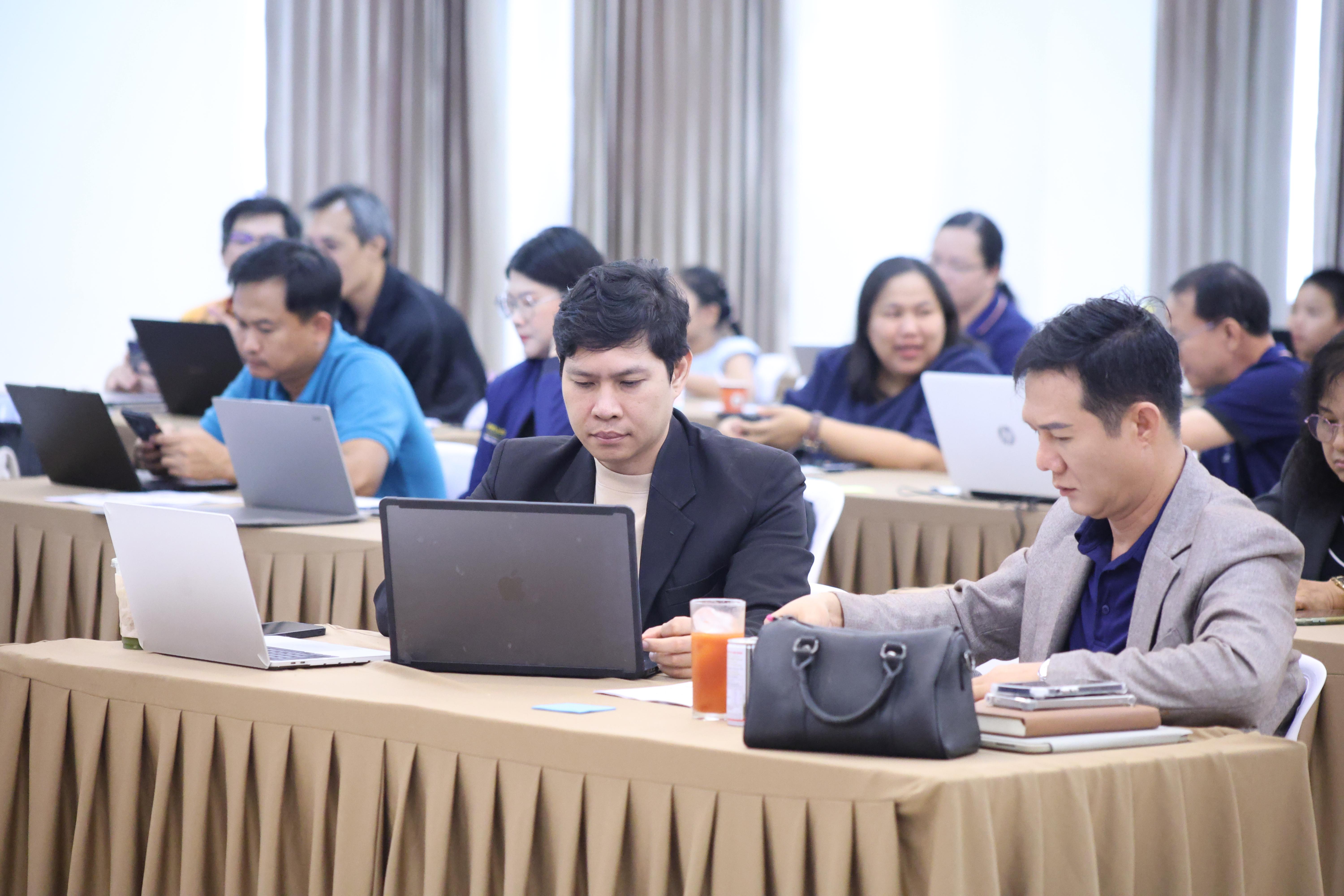130. วันนี้เป็นการอบรมในโมดูลที่ 2  เรื่อง “ภาษาเพื่อการสื่อสารสำหรับครู”