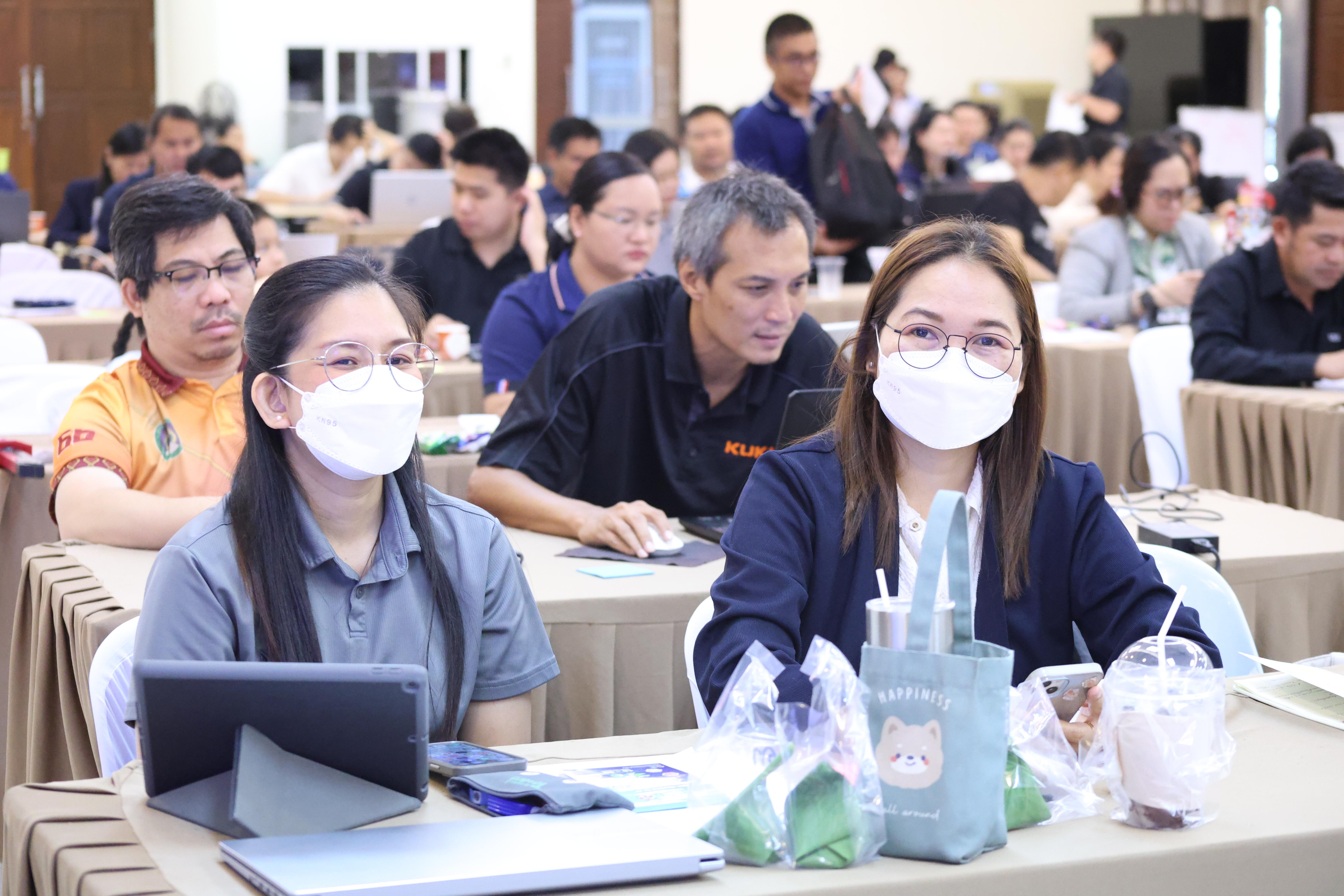 152. วันนี้เป็นการอบรมในโมดูลที่ 2  เรื่อง “ภาษาเพื่อการสื่อสารสำหรับครู”