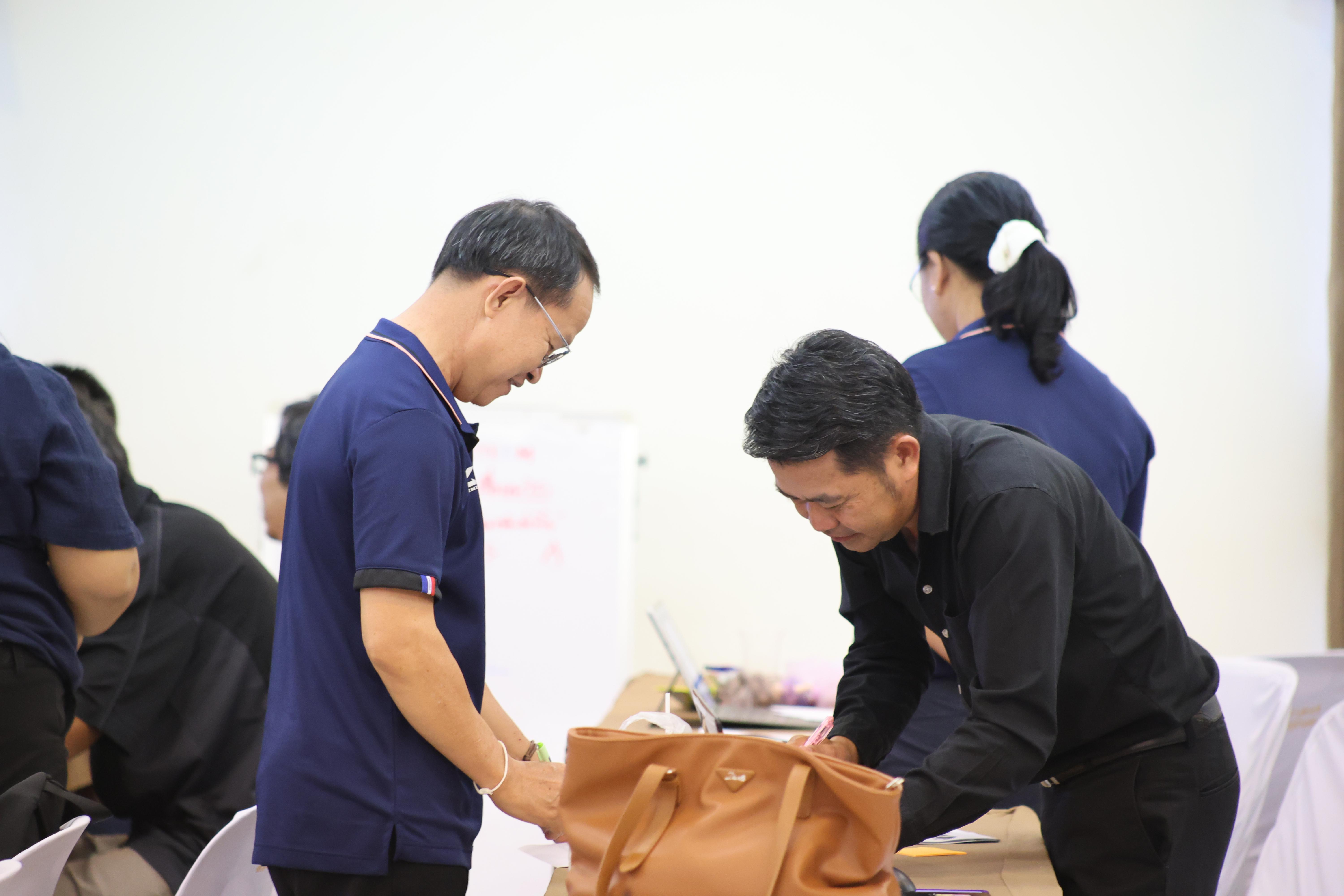 175. วันนี้เป็นการอบรมในโมดูลที่ 2  เรื่อง “ภาษาเพื่อการสื่อสารสำหรับครู”
