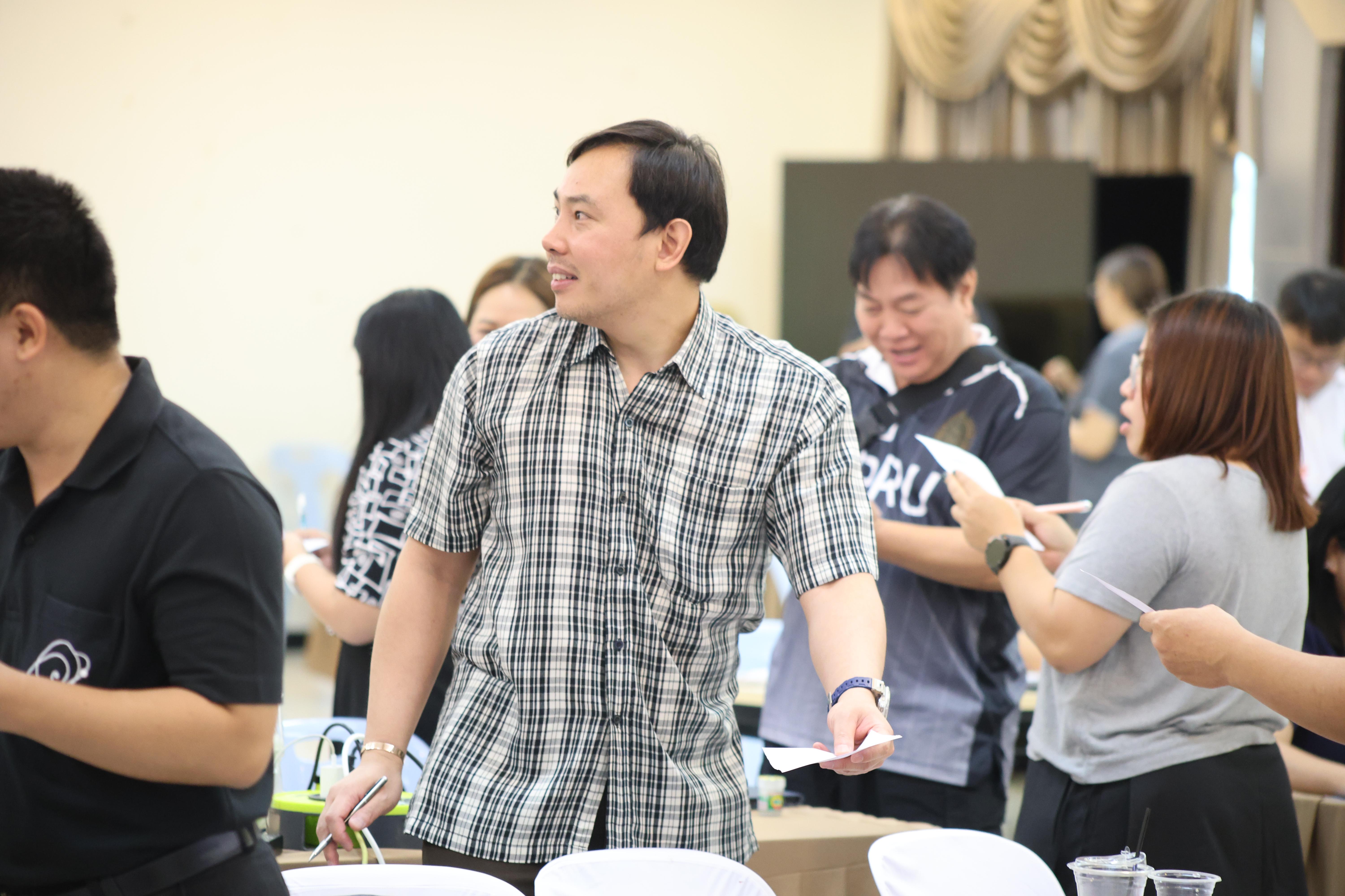 200. วันนี้เป็นการอบรมในโมดูลที่ 2  เรื่อง “ภาษาเพื่อการสื่อสารสำหรับครู”