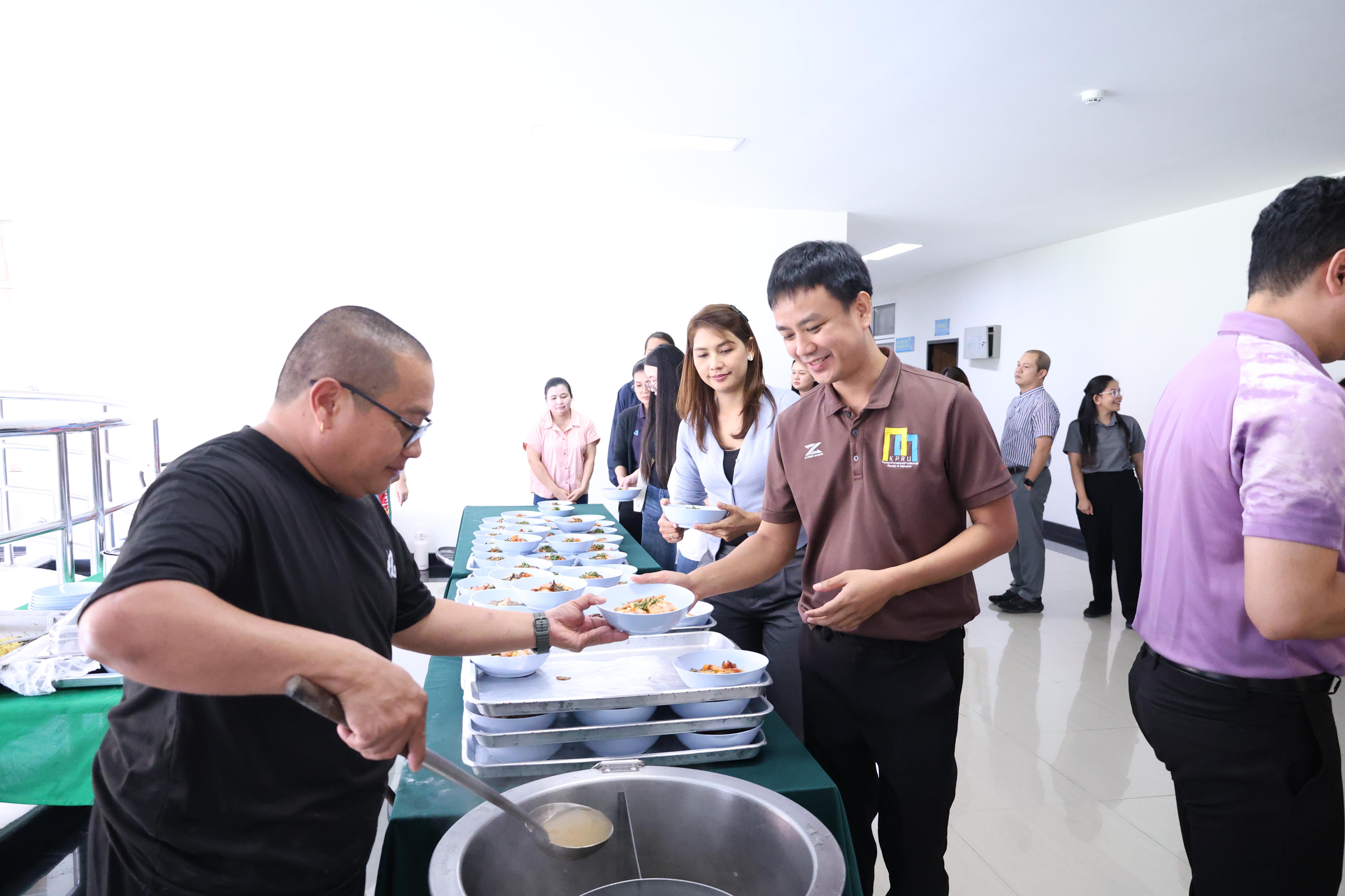 245. วันนี้เป็นการอบรมในโมดูลที่ 2  เรื่อง “ภาษาเพื่อการสื่อสารสำหรับครู”