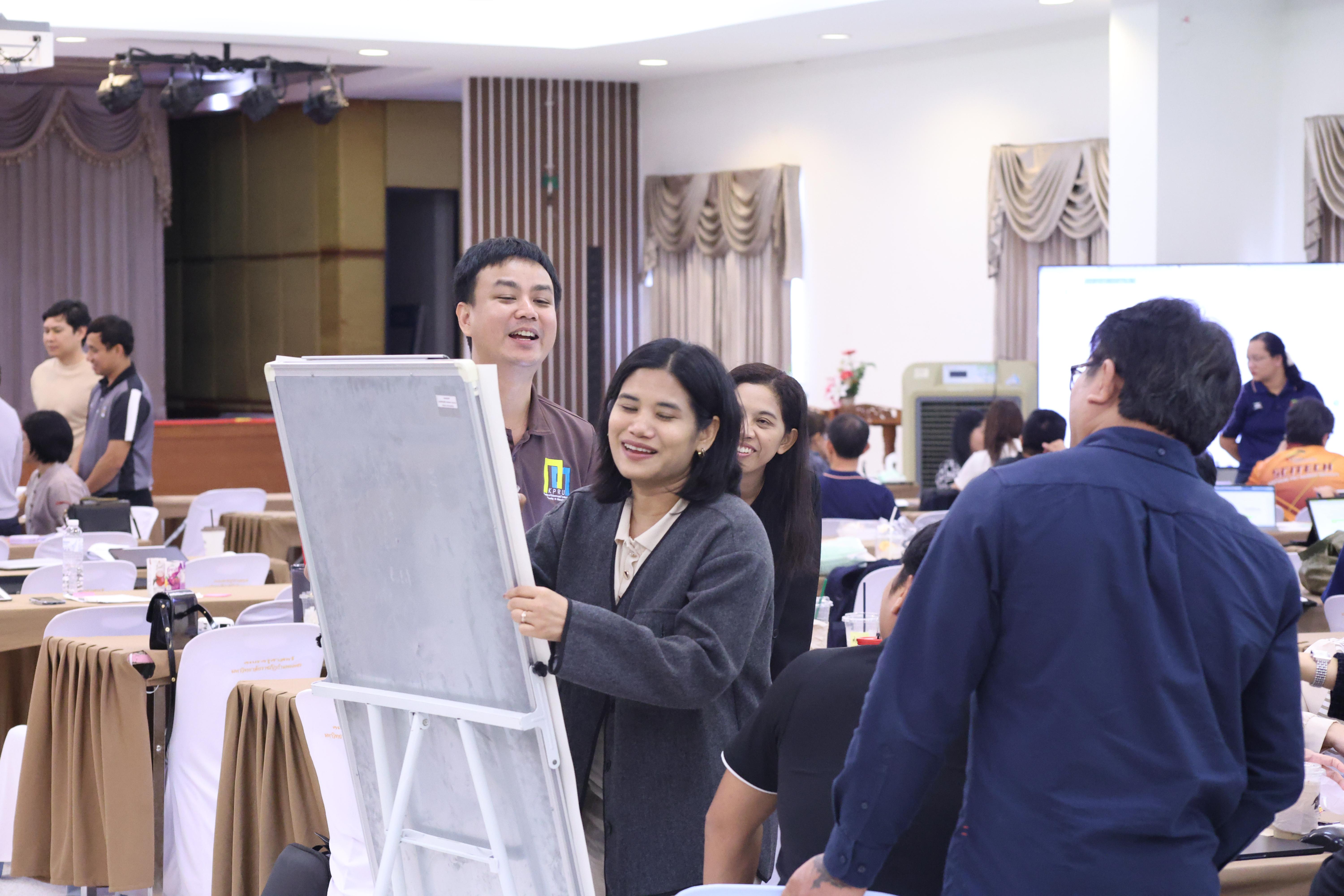 267. วันนี้เป็นการอบรมในโมดูลที่ 2  เรื่อง “ภาษาเพื่อการสื่อสารสำหรับครู”