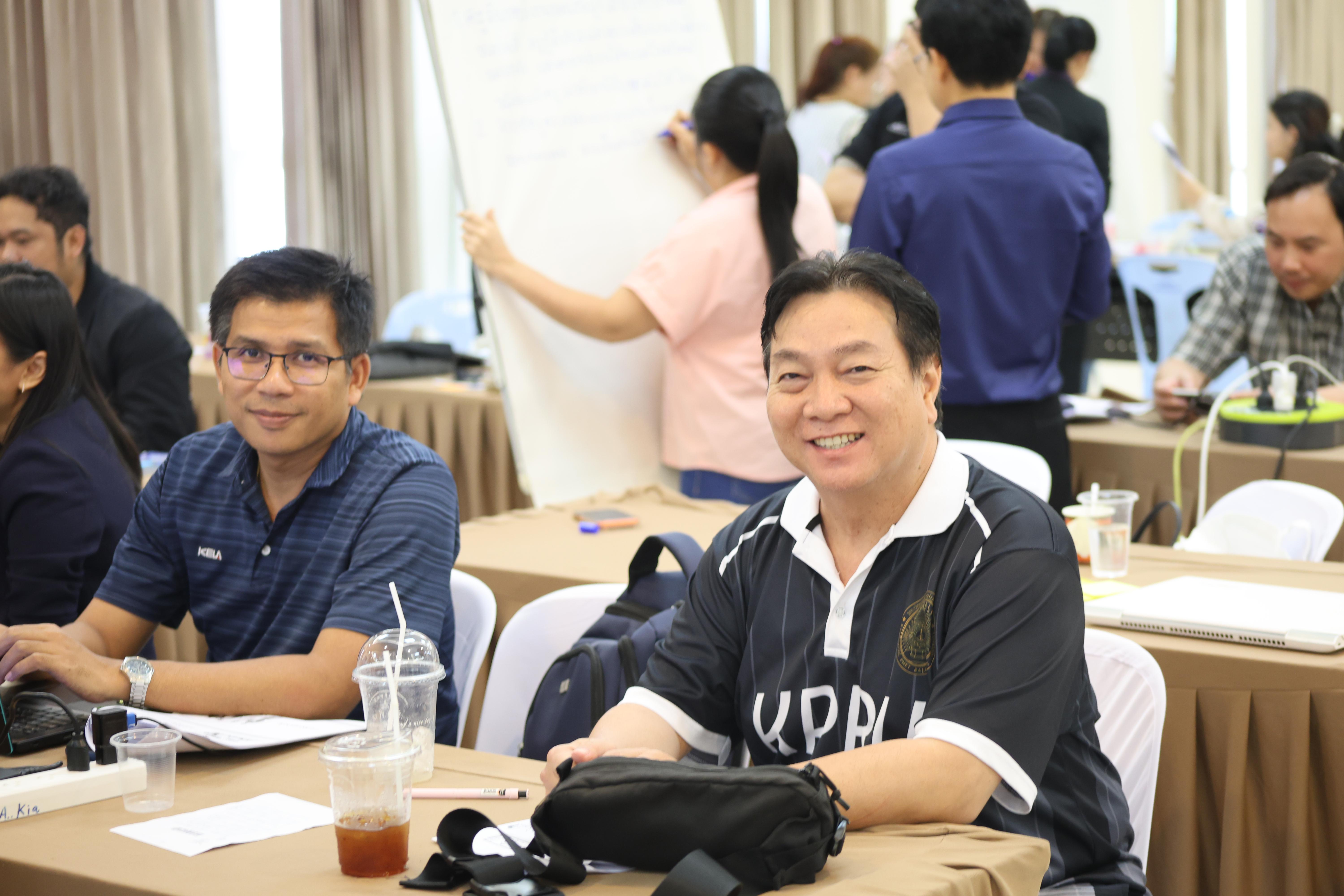 321. วันนี้เป็นการอบรมในโมดูลที่ 2  เรื่อง “ภาษาเพื่อการสื่อสารสำหรับครู”