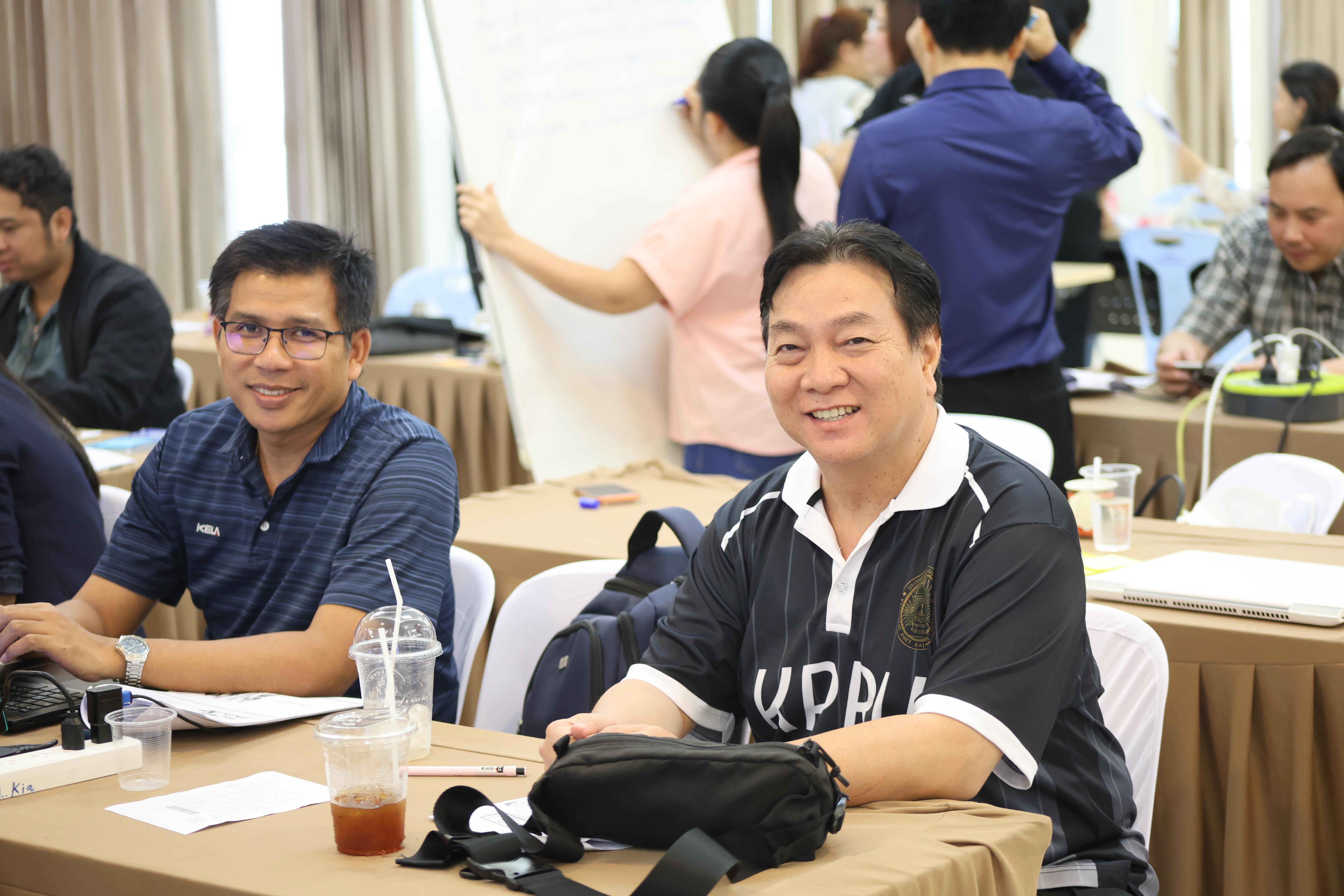 322. วันนี้เป็นการอบรมในโมดูลที่ 2  เรื่อง “ภาษาเพื่อการสื่อสารสำหรับครู”