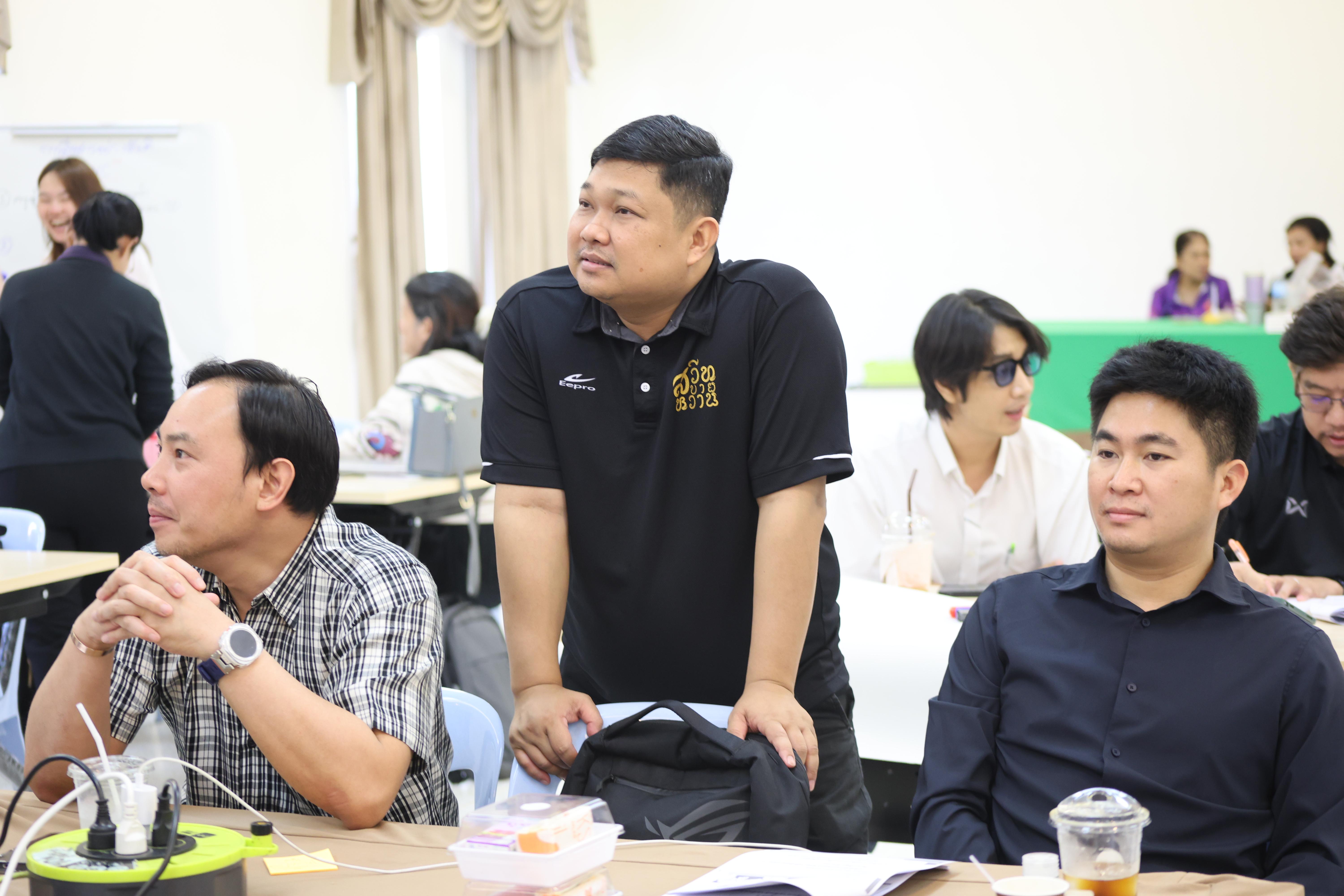 332. วันนี้เป็นการอบรมในโมดูลที่ 2  เรื่อง “ภาษาเพื่อการสื่อสารสำหรับครู”