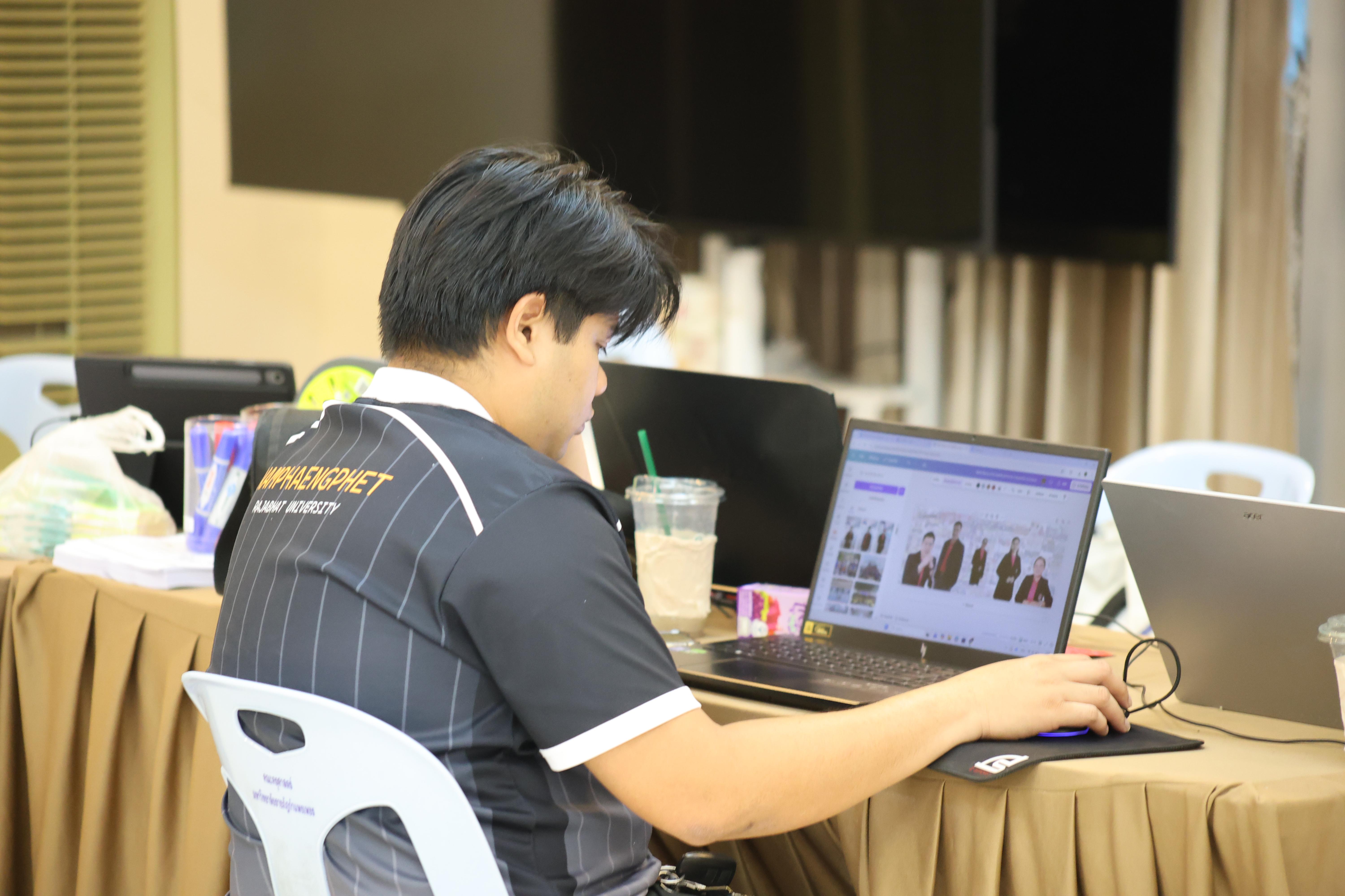 347. วันนี้เป็นการอบรมในโมดูลที่ 2  เรื่อง “ภาษาเพื่อการสื่อสารสำหรับครู”