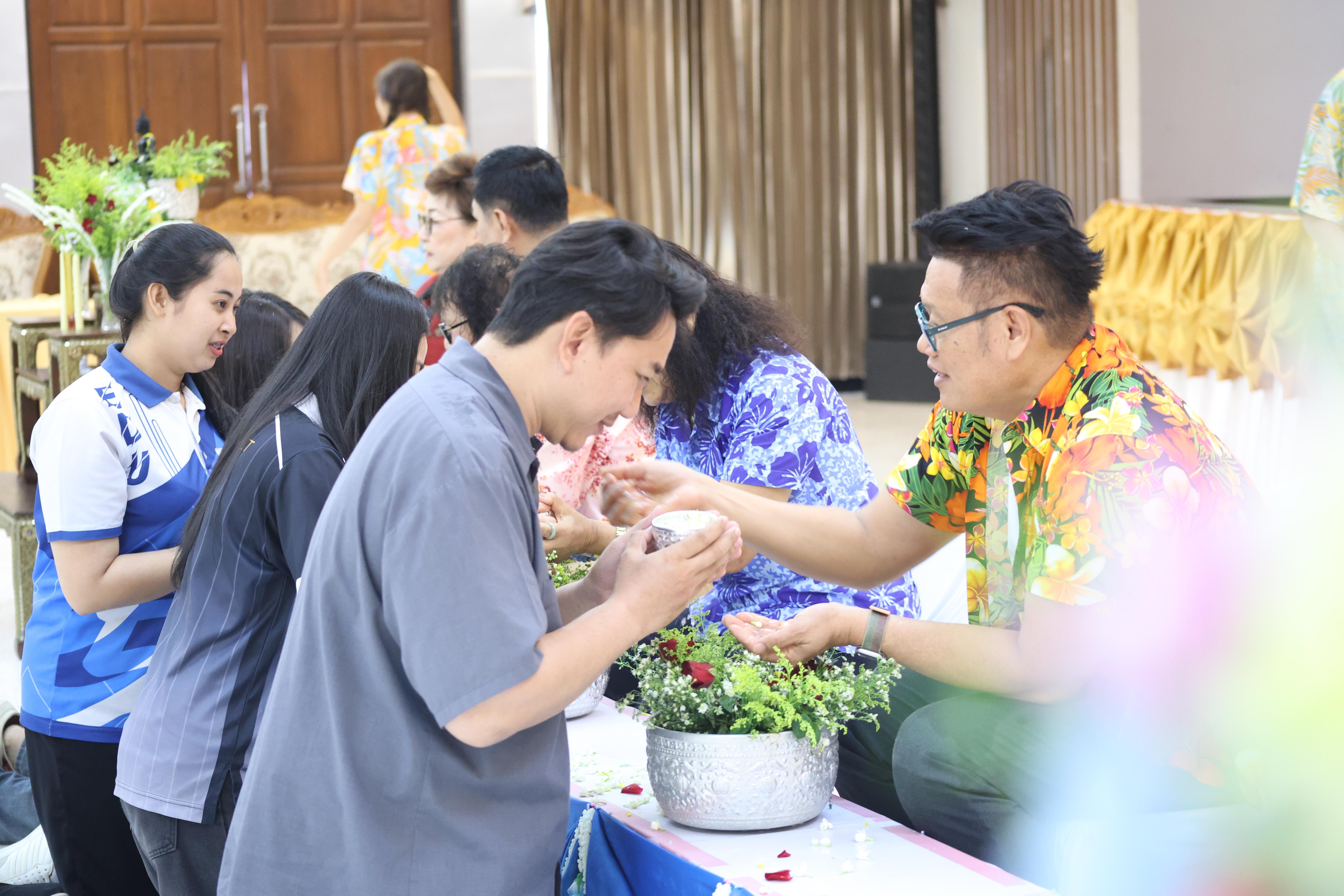 175. การทบทวนแผนกลยุทธ์ และกิจกรรมสงกรานต์ ประจำปีงบประมาณ2569