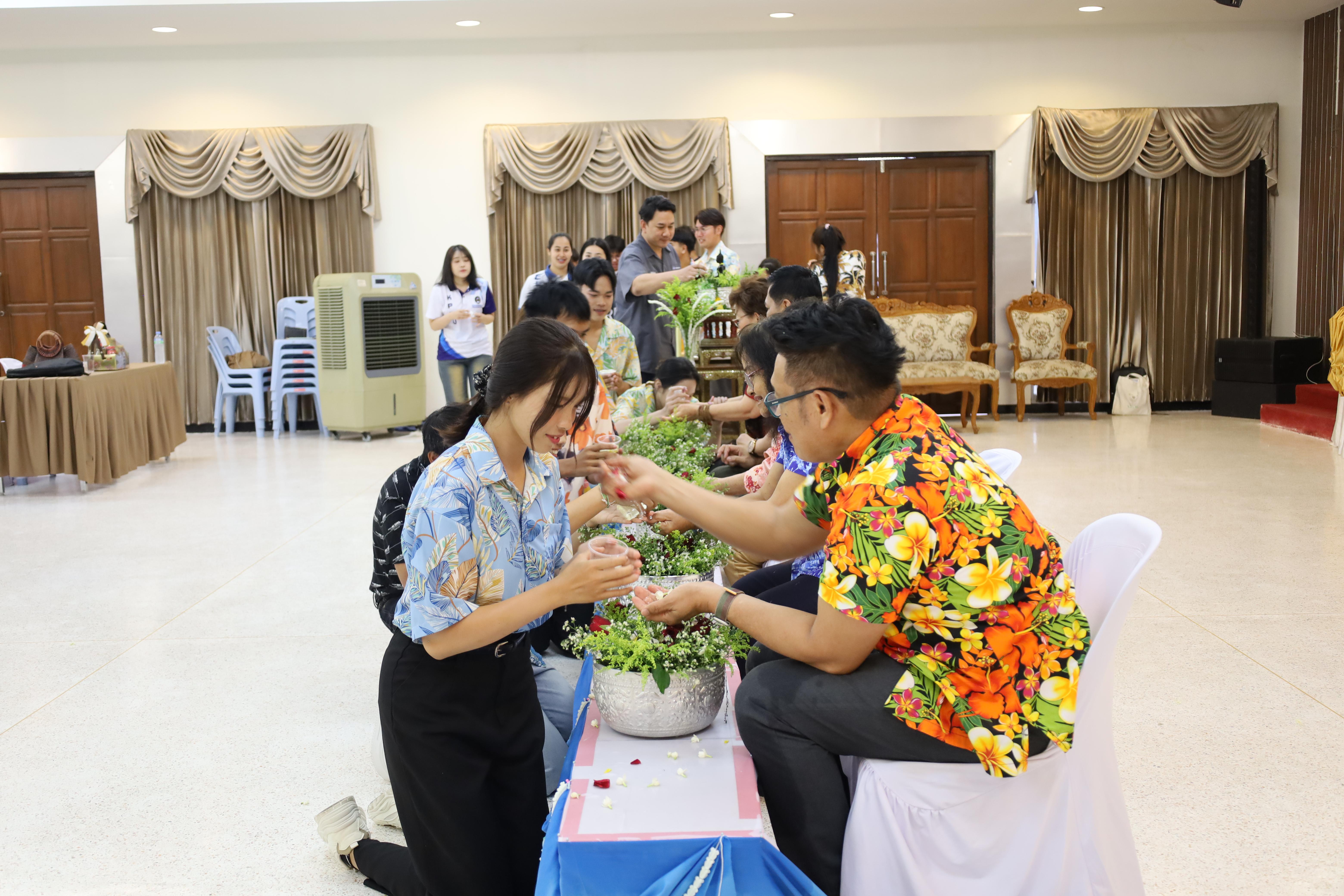 376. การทบทวนแผนกลยุทธ์ และกิจกรรมสงกรานต์ ประจำปีงบประมาณ2569