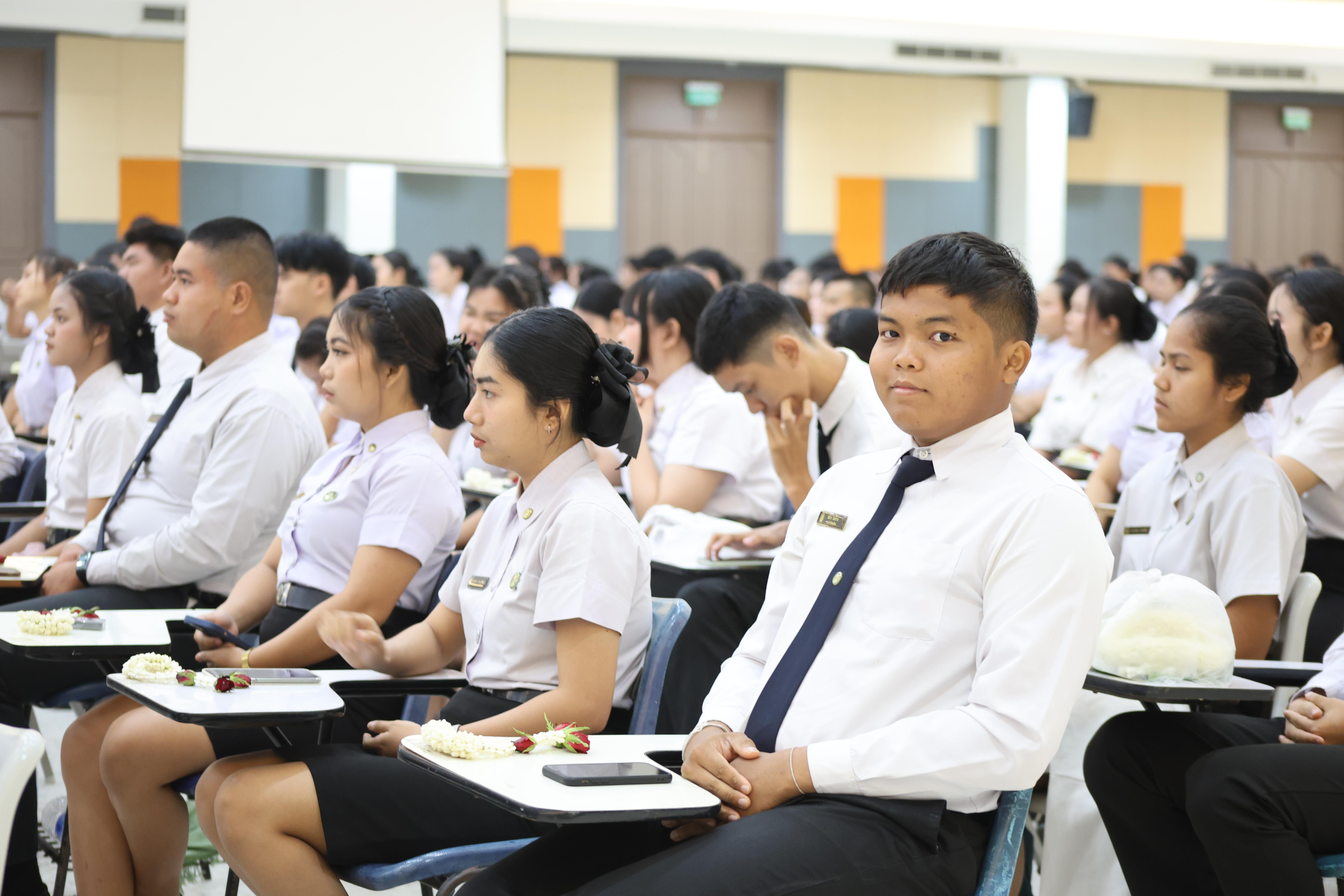 104. กิจกรรมพิธีรับมอบศิษย์ ประจำปีการศึกษา 2569