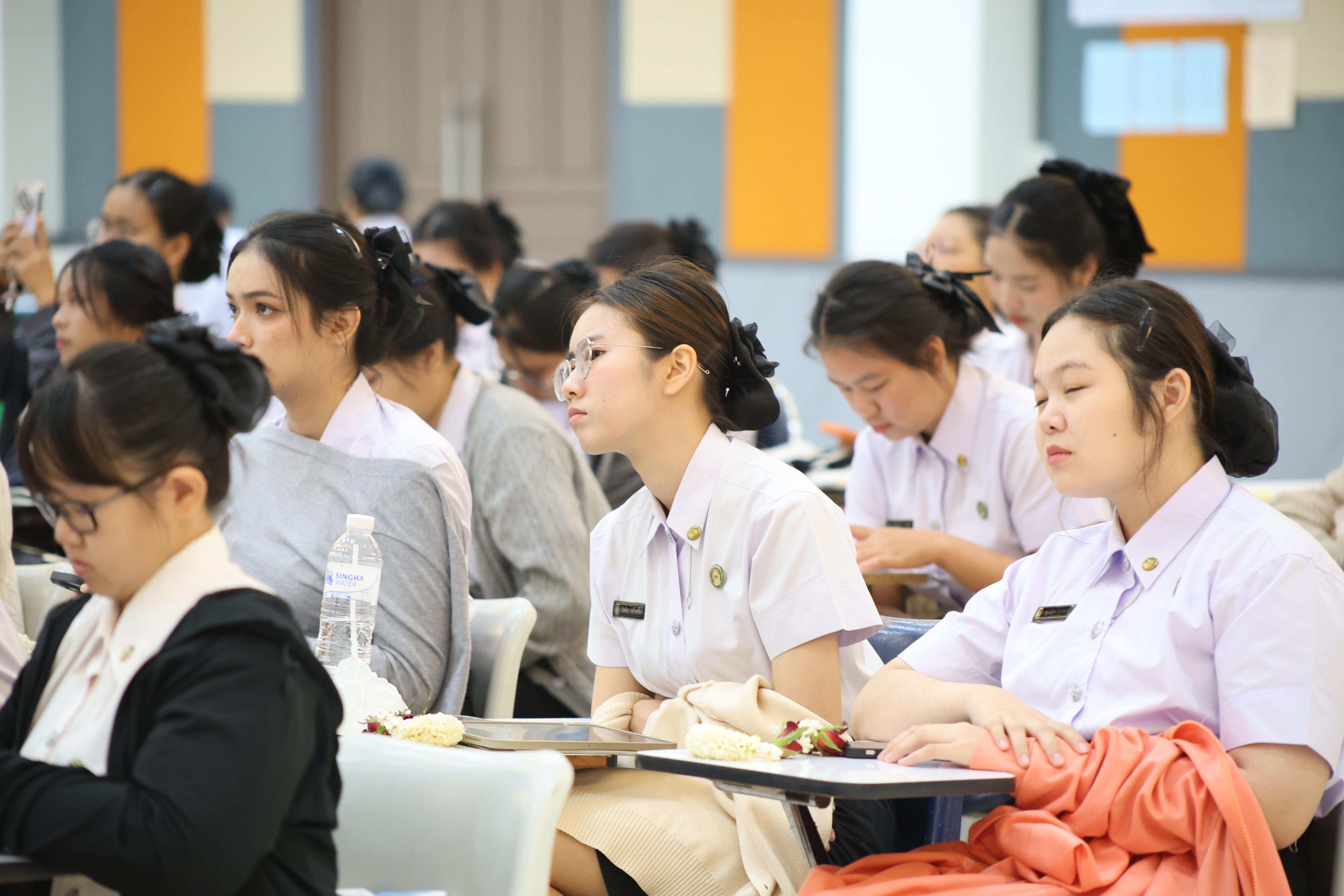 118. กิจกรรมพิธีรับมอบศิษย์ ประจำปีการศึกษา 2569