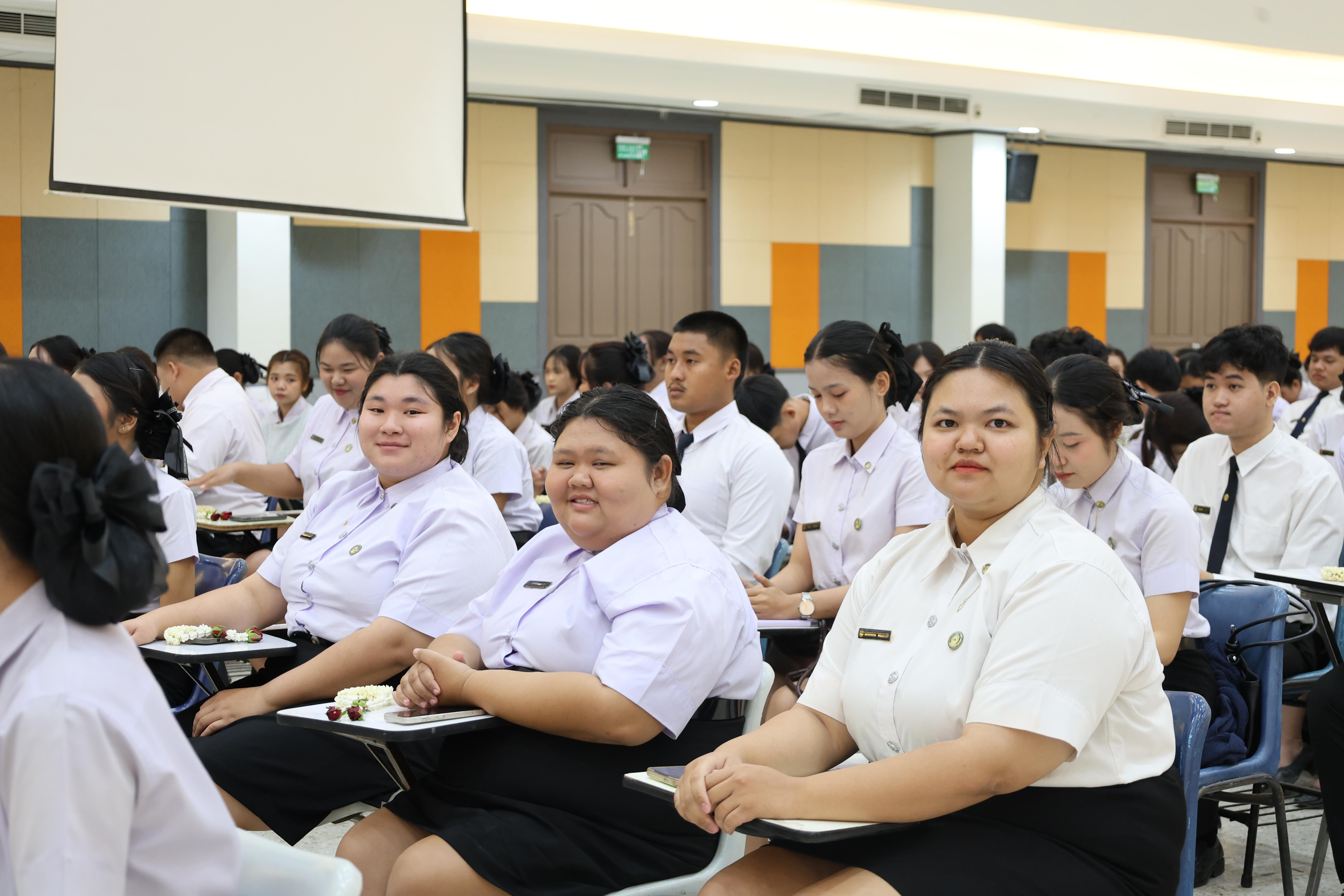 135. กิจกรรมพิธีรับมอบศิษย์ ประจำปีการศึกษา 2569