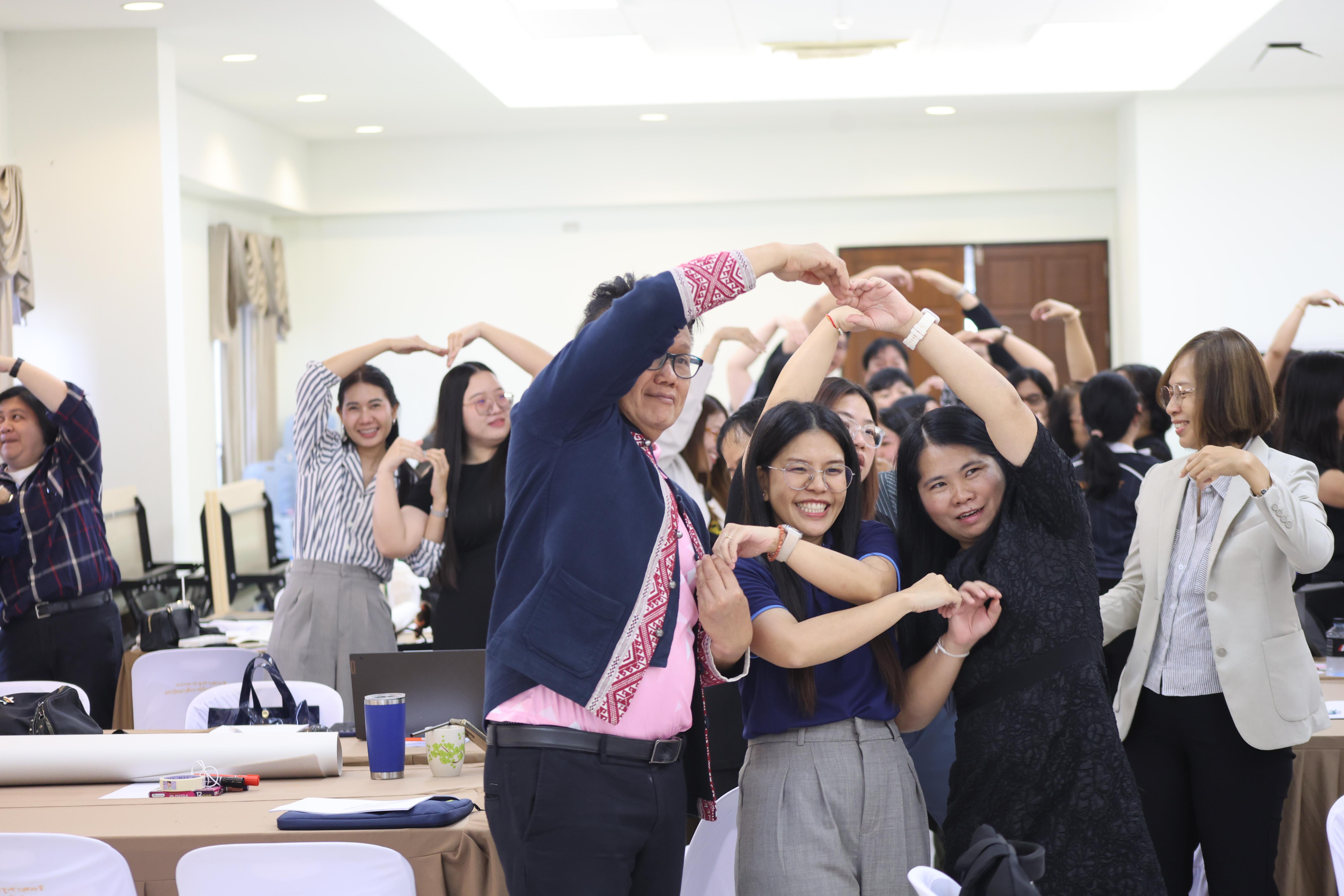 123. การอบรมในโมดูลที่ 10  เรื่อง “ทักษะการโค้ชเพื่อการพัฒนา Soft Skills”