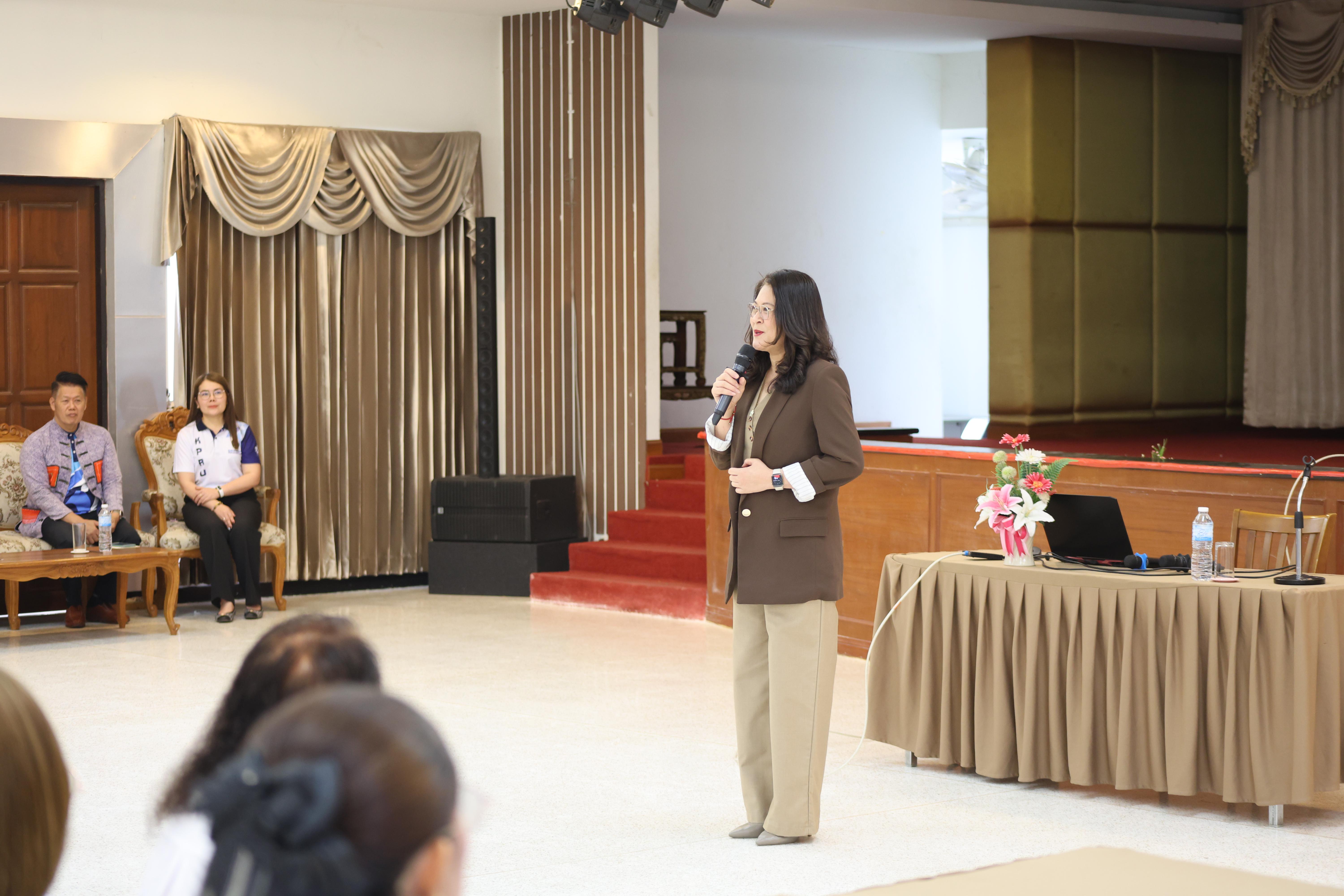 21. วันนี้เป็นการอบรมในโมดูลที่ 10 เรื่อง “ทักษะการโค้ชเพื่อการพัฒนา Soft Skills” .