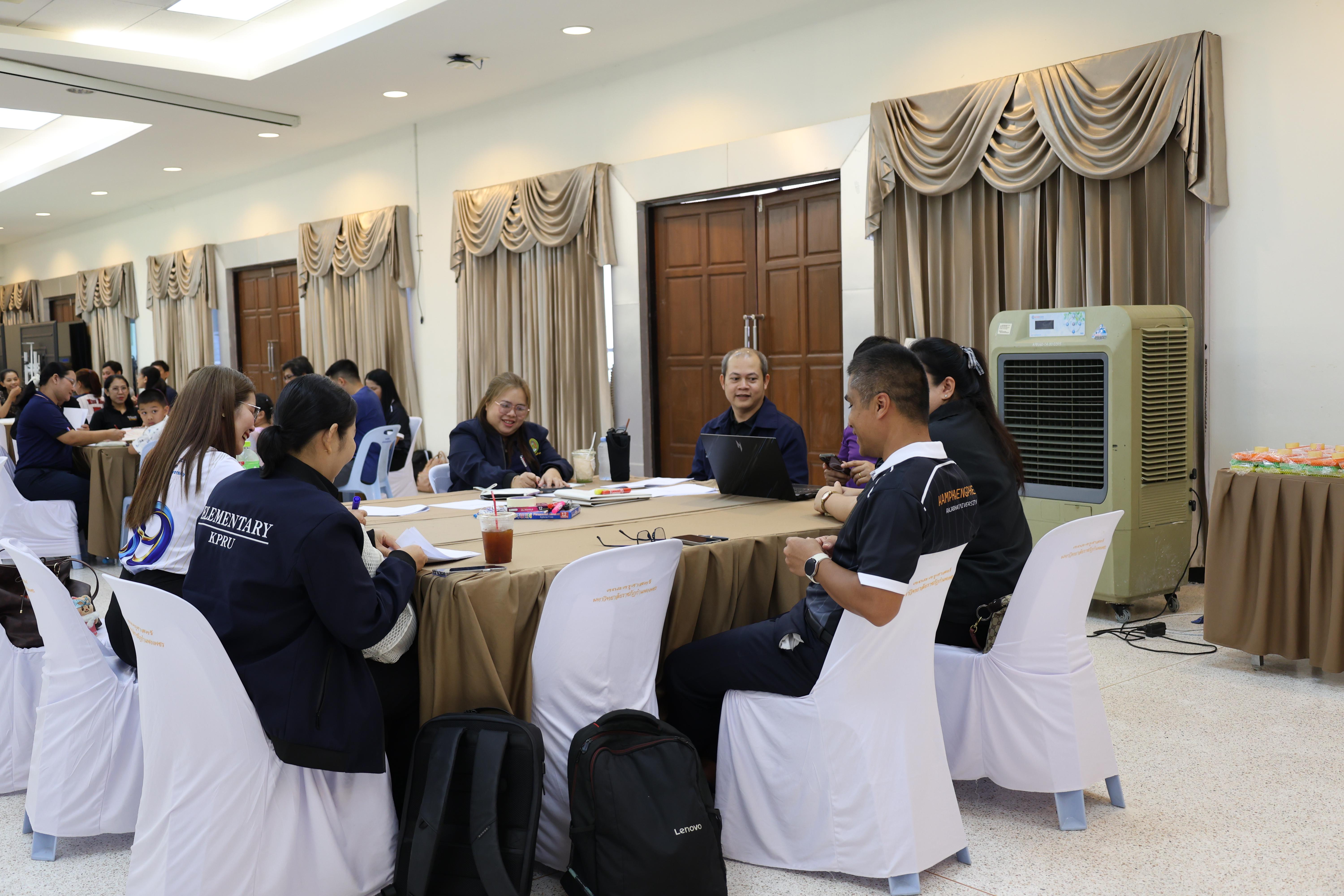 35. วันนี้เป็นการอบรมในโมดูลที่ 10 เรื่อง “ทักษะการโค้ชเพื่อการพัฒนา Soft Skills” .