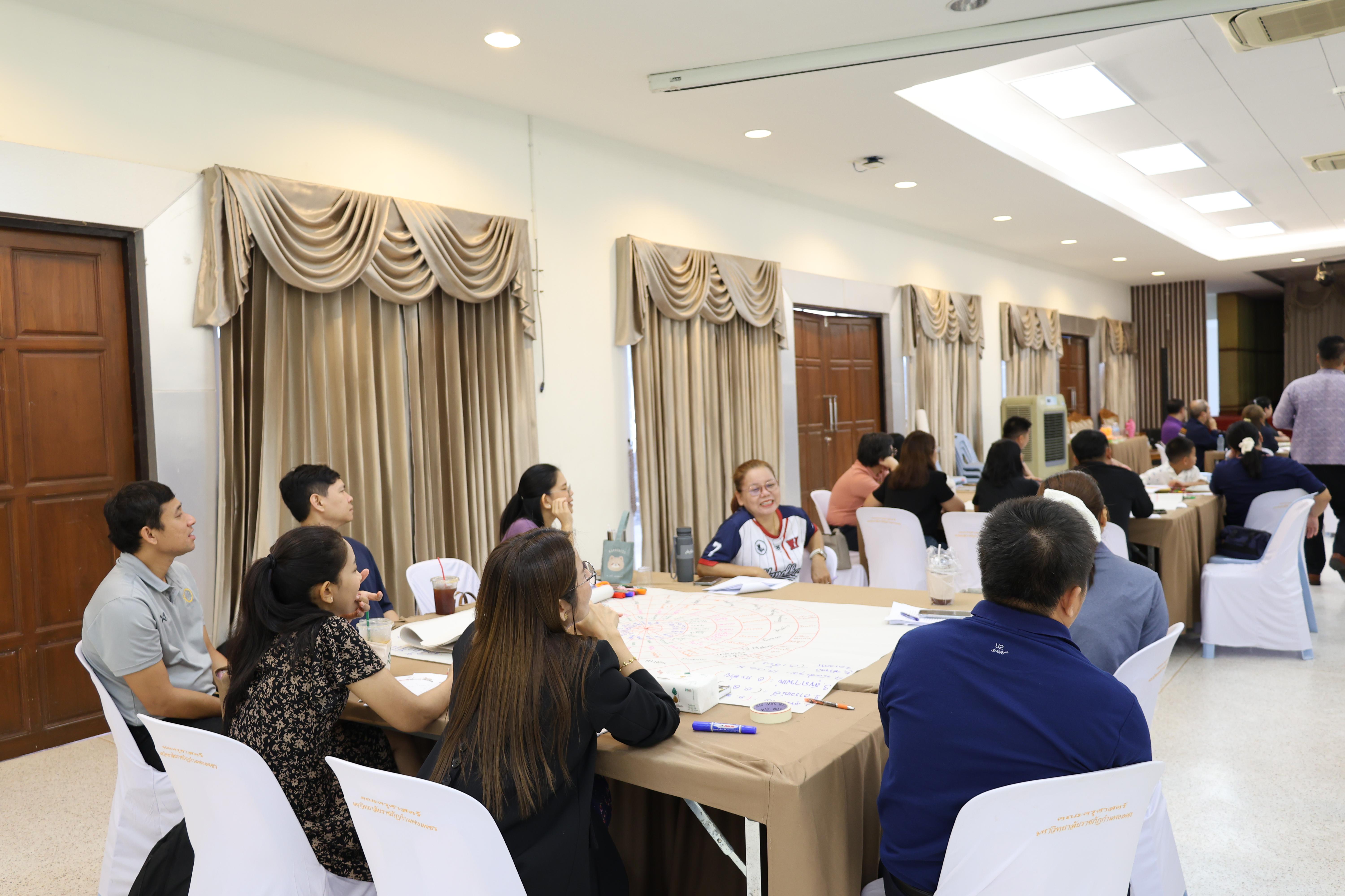 61. วันนี้เป็นการอบรมในโมดูลที่ 10 เรื่อง “ทักษะการโค้ชเพื่อการพัฒนา Soft Skills” .