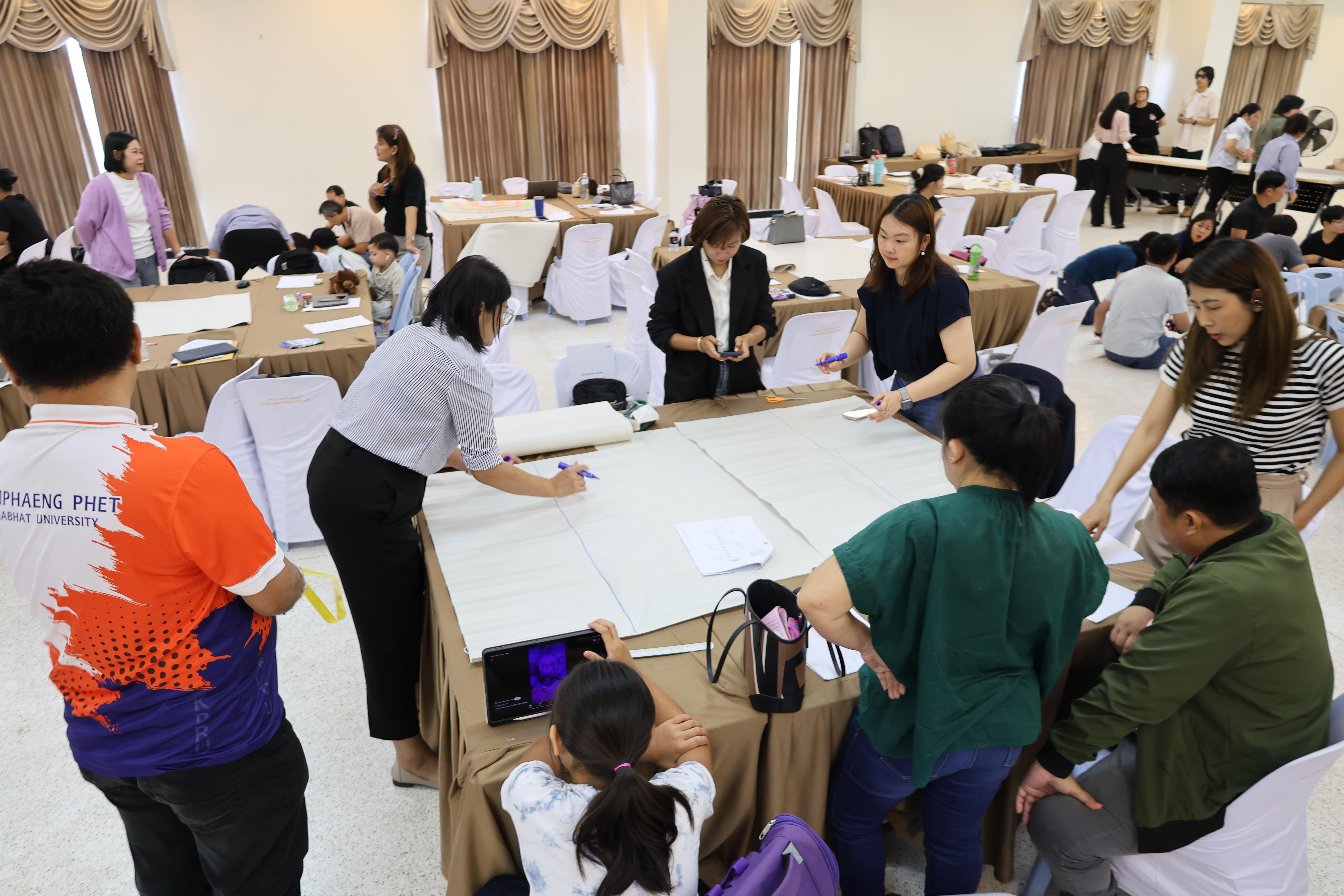 100. วันนี้เป็นการอบรมในโมดูลที่ 10 เรื่อง “ทักษะการโค้ชเพื่อการพัฒนา Soft Skills” .