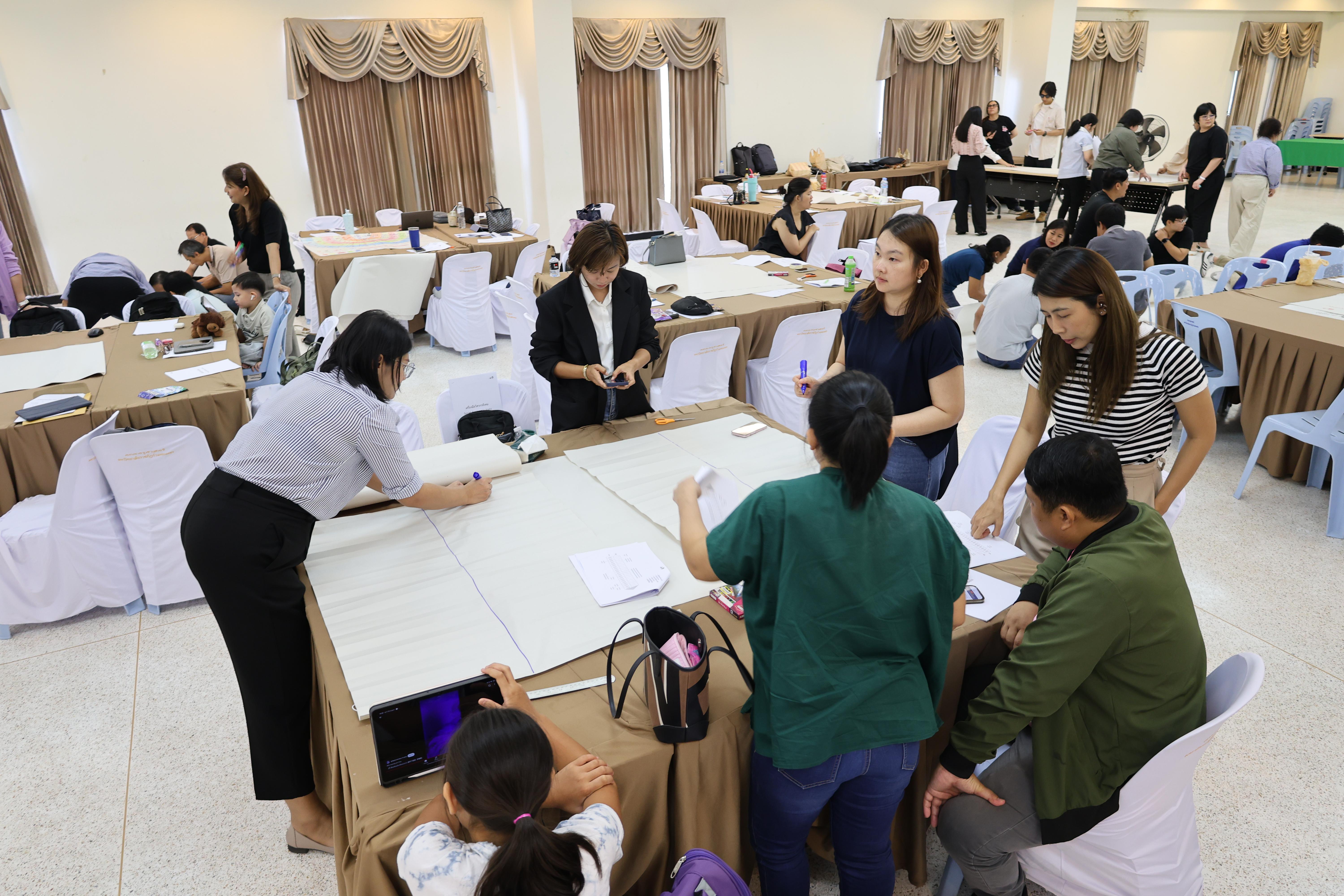 101. วันนี้เป็นการอบรมในโมดูลที่ 10 เรื่อง “ทักษะการโค้ชเพื่อการพัฒนา Soft Skills” .