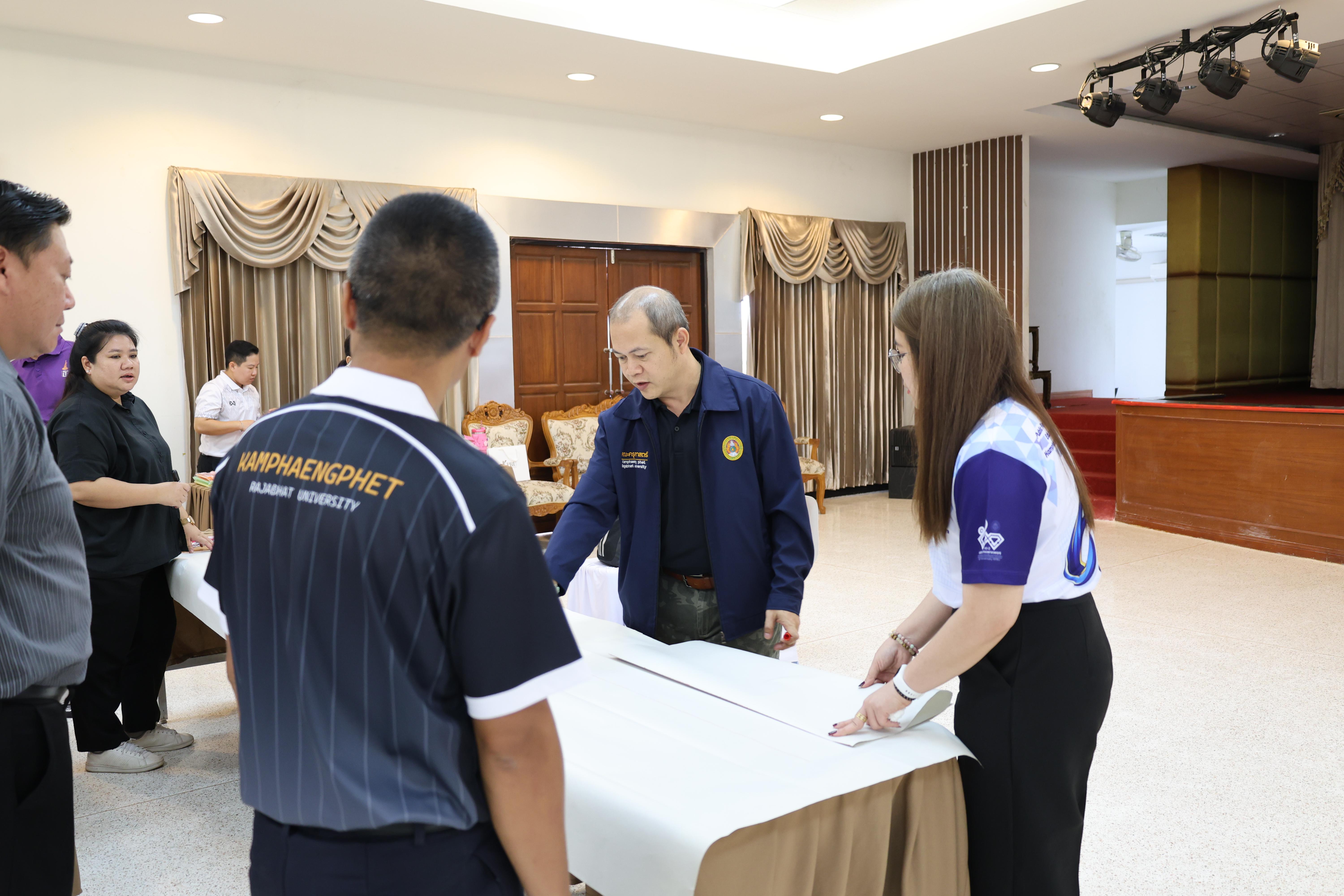 107. วันนี้เป็นการอบรมในโมดูลที่ 10 เรื่อง “ทักษะการโค้ชเพื่อการพัฒนา Soft Skills” .