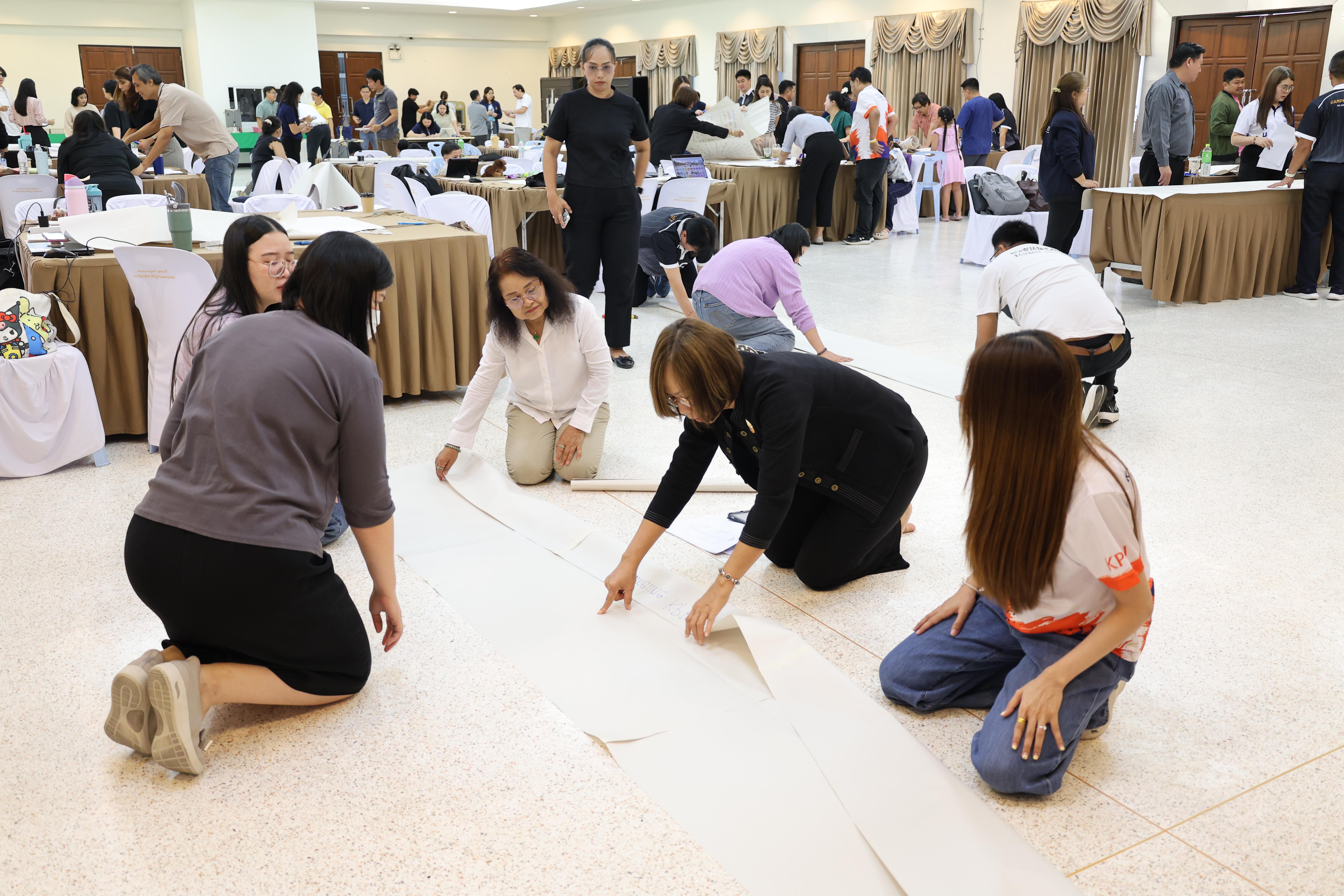 118. วันนี้เป็นการอบรมในโมดูลที่ 10 เรื่อง “ทักษะการโค้ชเพื่อการพัฒนา Soft Skills” .