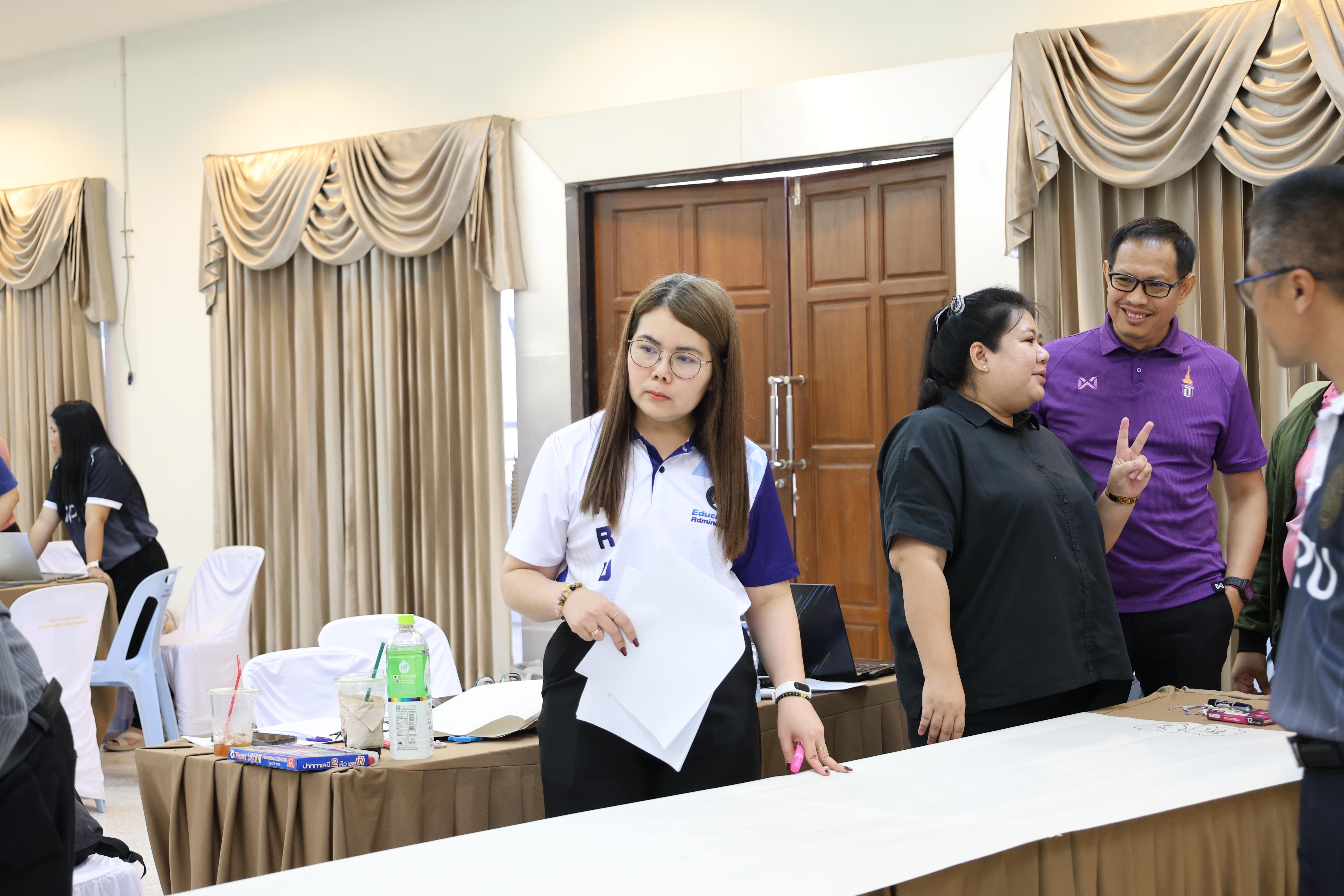 123. วันนี้เป็นการอบรมในโมดูลที่ 10 เรื่อง “ทักษะการโค้ชเพื่อการพัฒนา Soft Skills” .