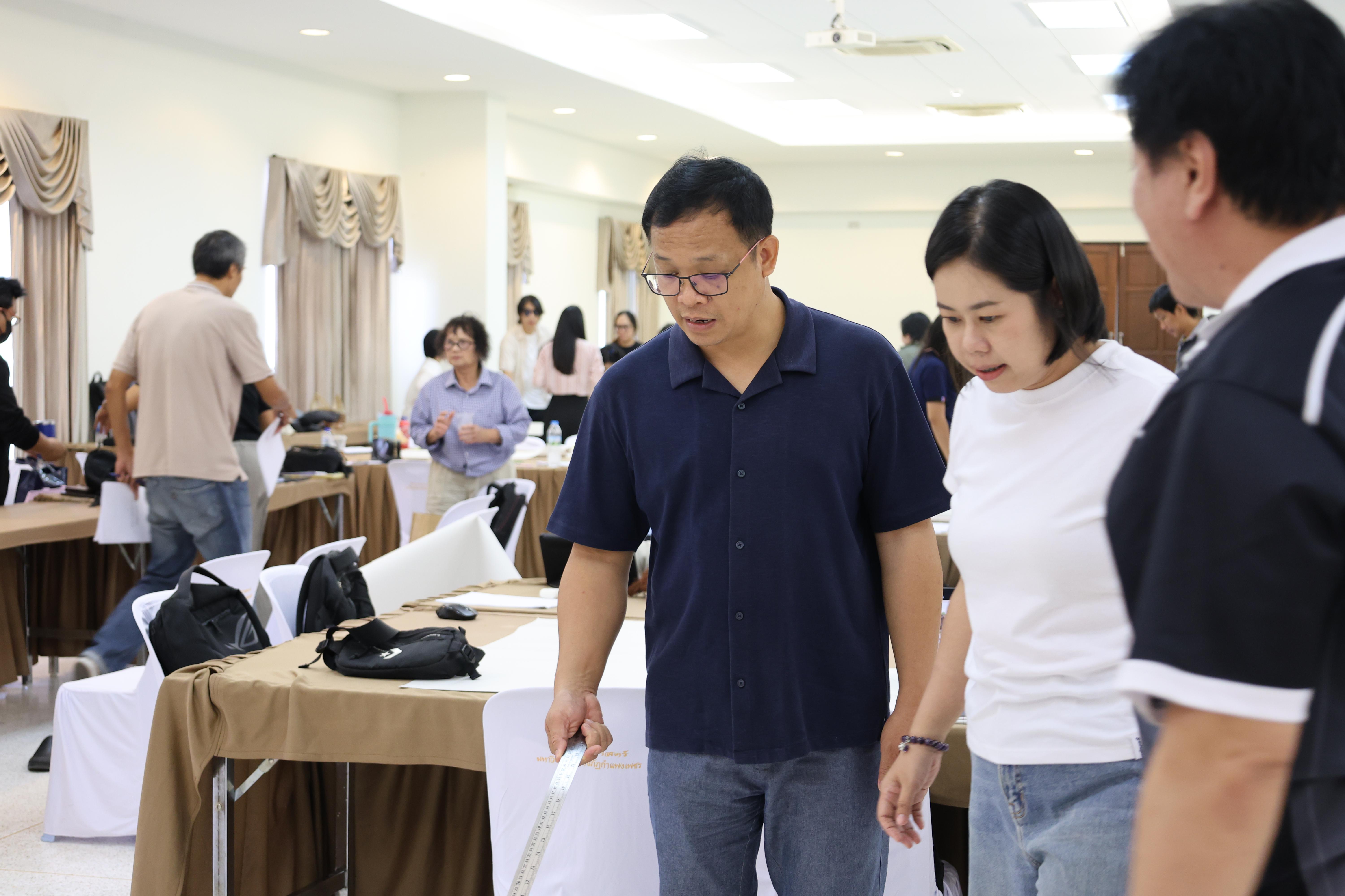 126. วันนี้เป็นการอบรมในโมดูลที่ 10 เรื่อง “ทักษะการโค้ชเพื่อการพัฒนา Soft Skills” .