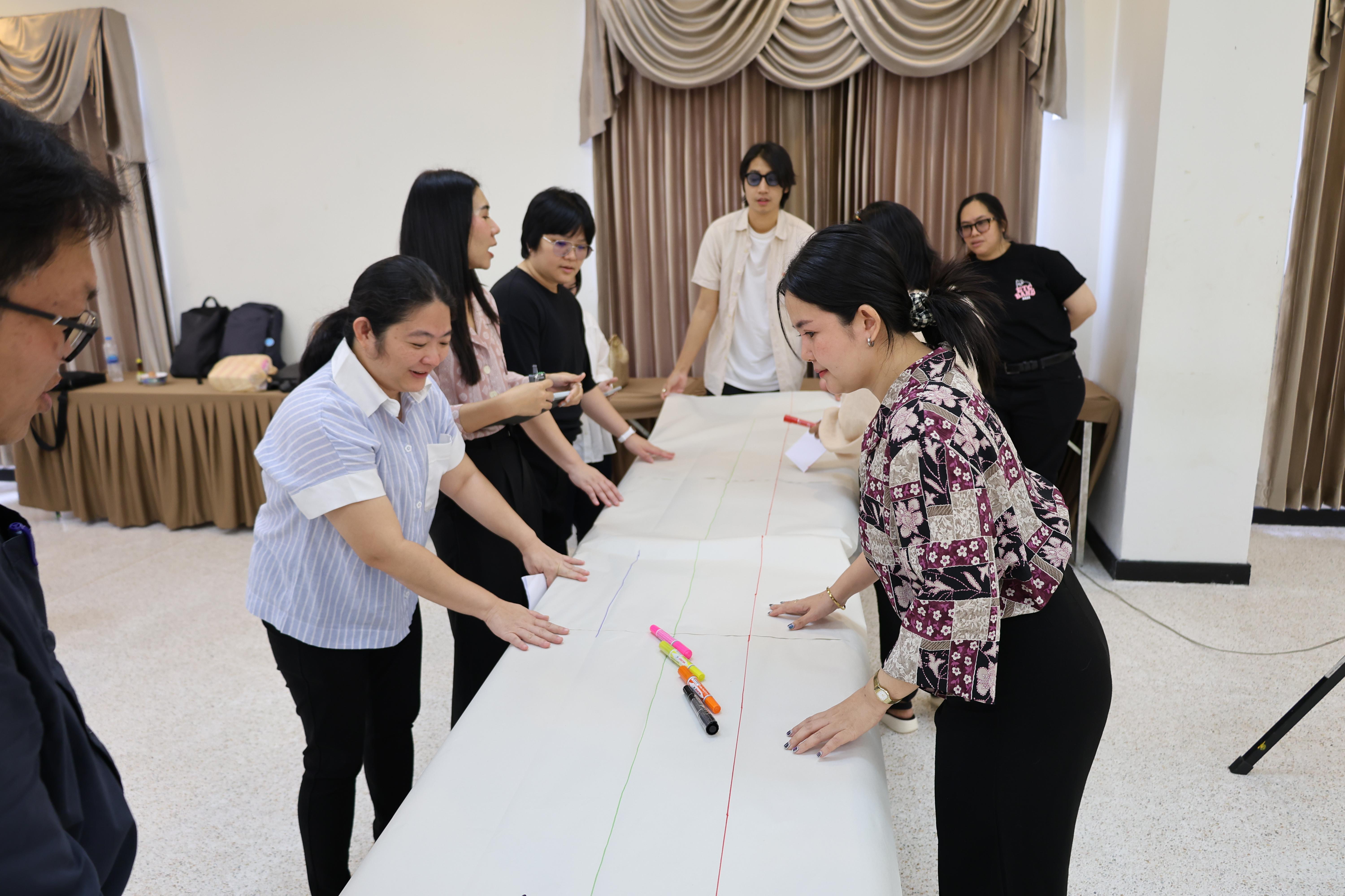 130. วันนี้เป็นการอบรมในโมดูลที่ 10 เรื่อง “ทักษะการโค้ชเพื่อการพัฒนา Soft Skills” .