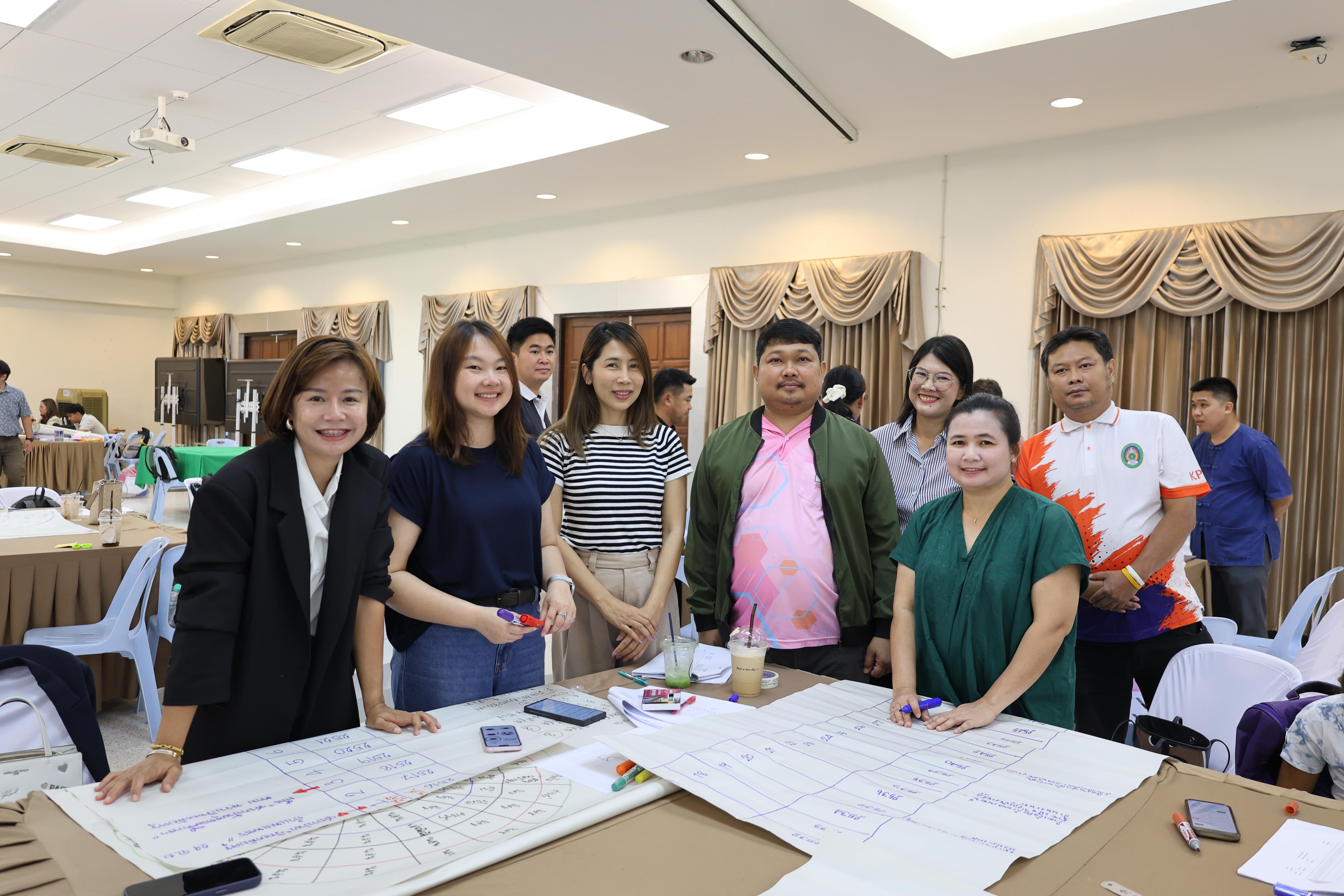 153. วันนี้เป็นการอบรมในโมดูลที่ 10 เรื่อง “ทักษะการโค้ชเพื่อการพัฒนา Soft Skills” .