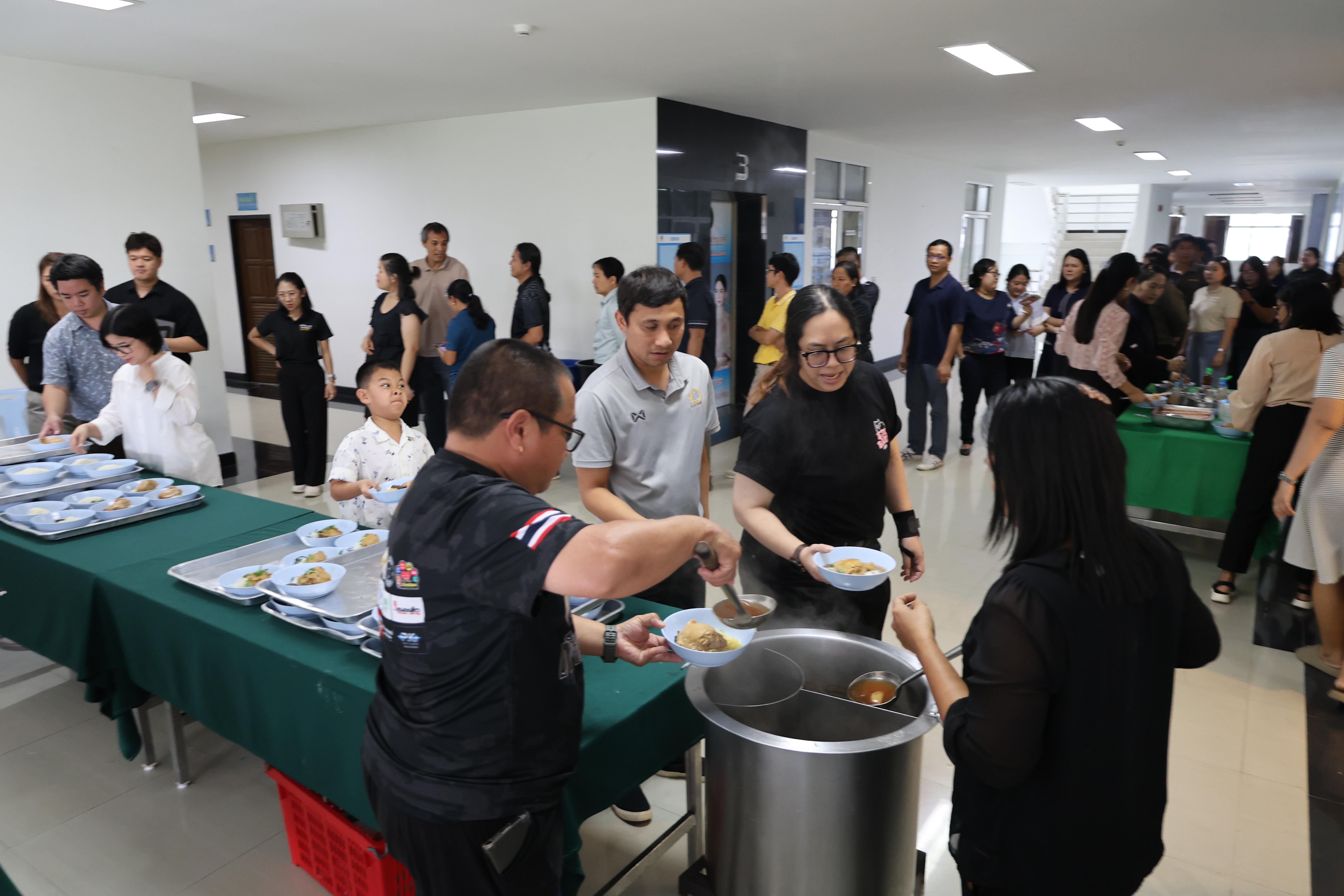296. วันนี้เป็นการอบรมในโมดูลที่ 10 เรื่อง “ทักษะการโค้ชเพื่อการพัฒนา Soft Skills” .
