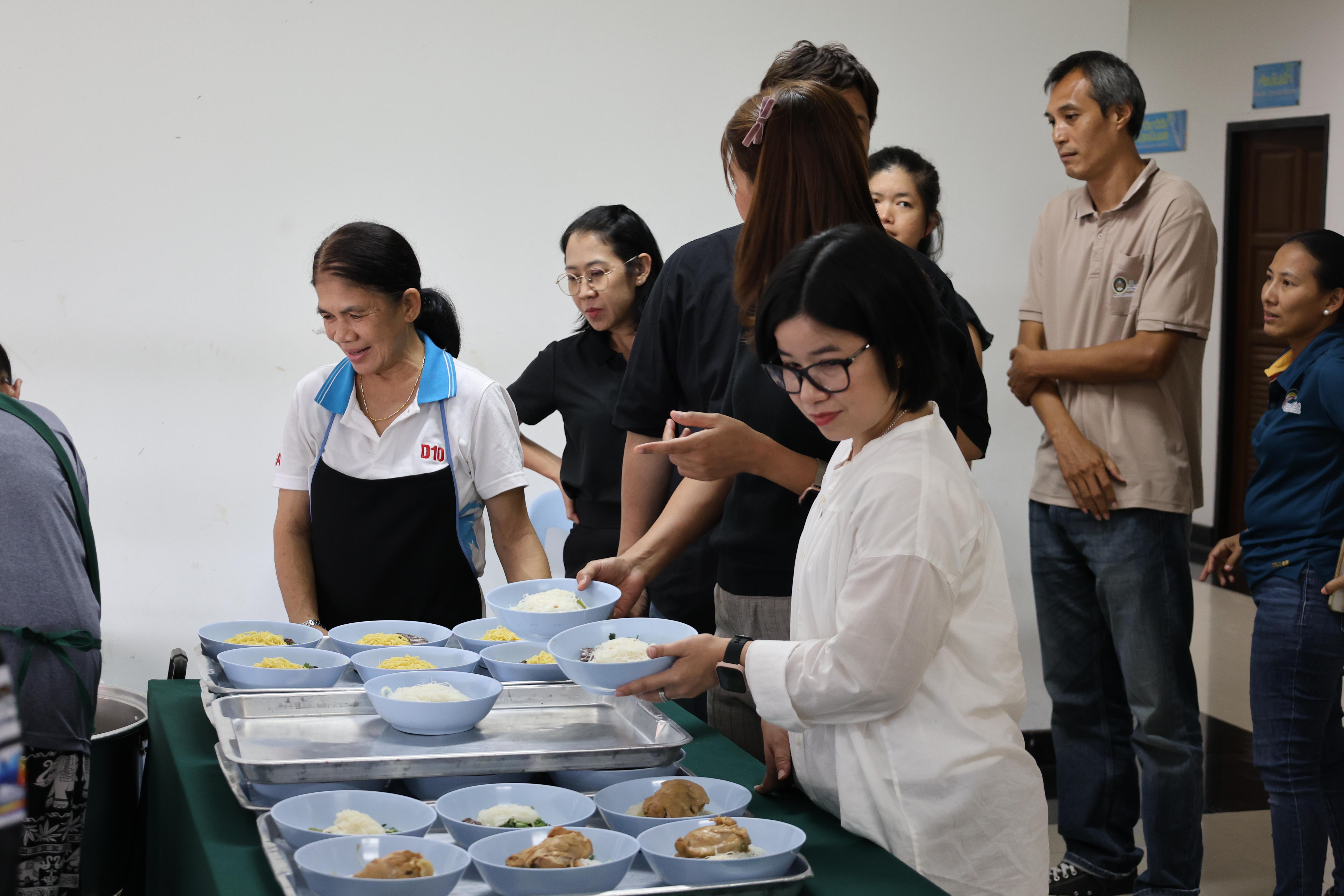 299. วันนี้เป็นการอบรมในโมดูลที่ 10 เรื่อง “ทักษะการโค้ชเพื่อการพัฒนา Soft Skills” .