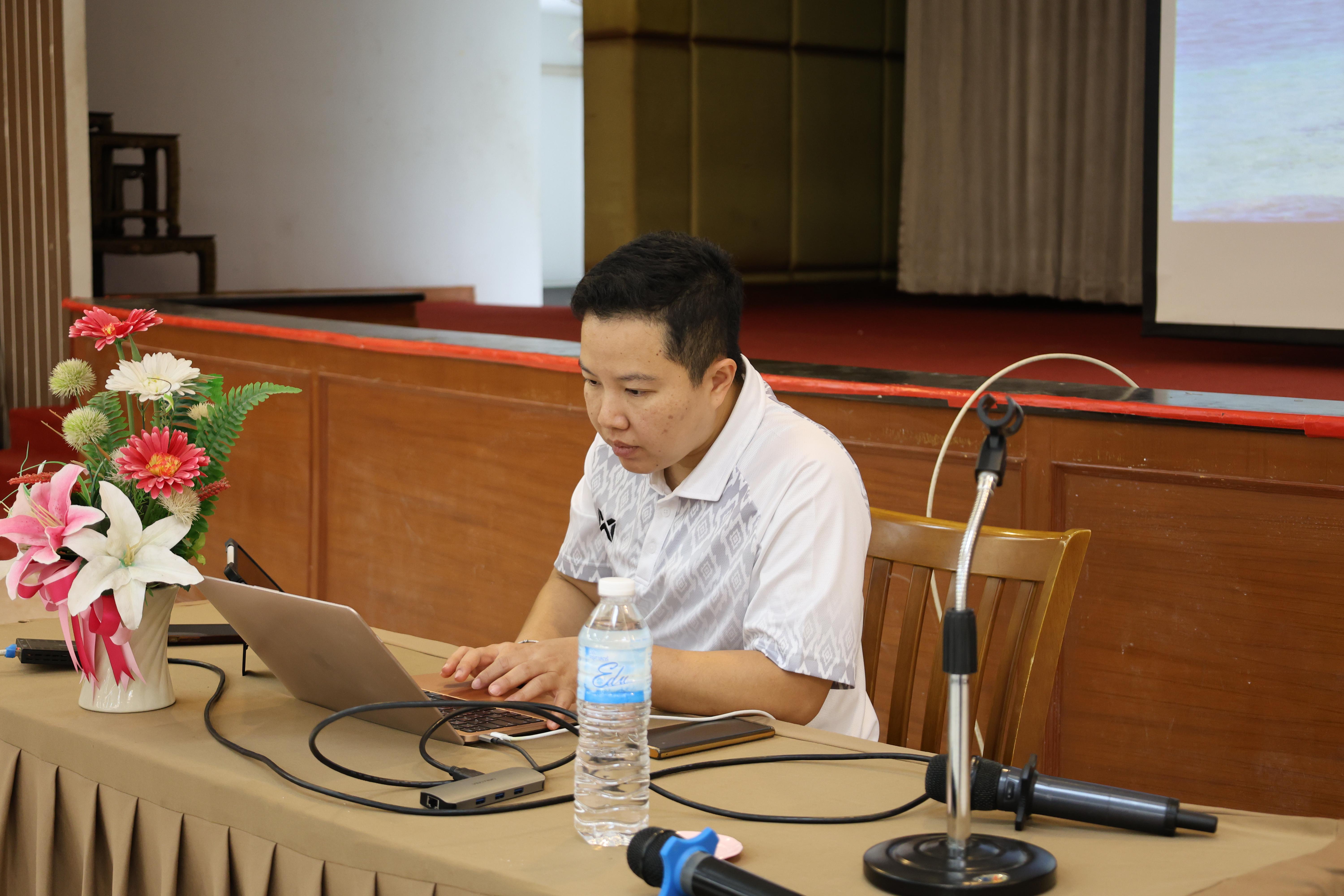 324. วันนี้เป็นการอบรมในโมดูลที่ 10 เรื่อง “ทักษะการโค้ชเพื่อการพัฒนา Soft Skills” .