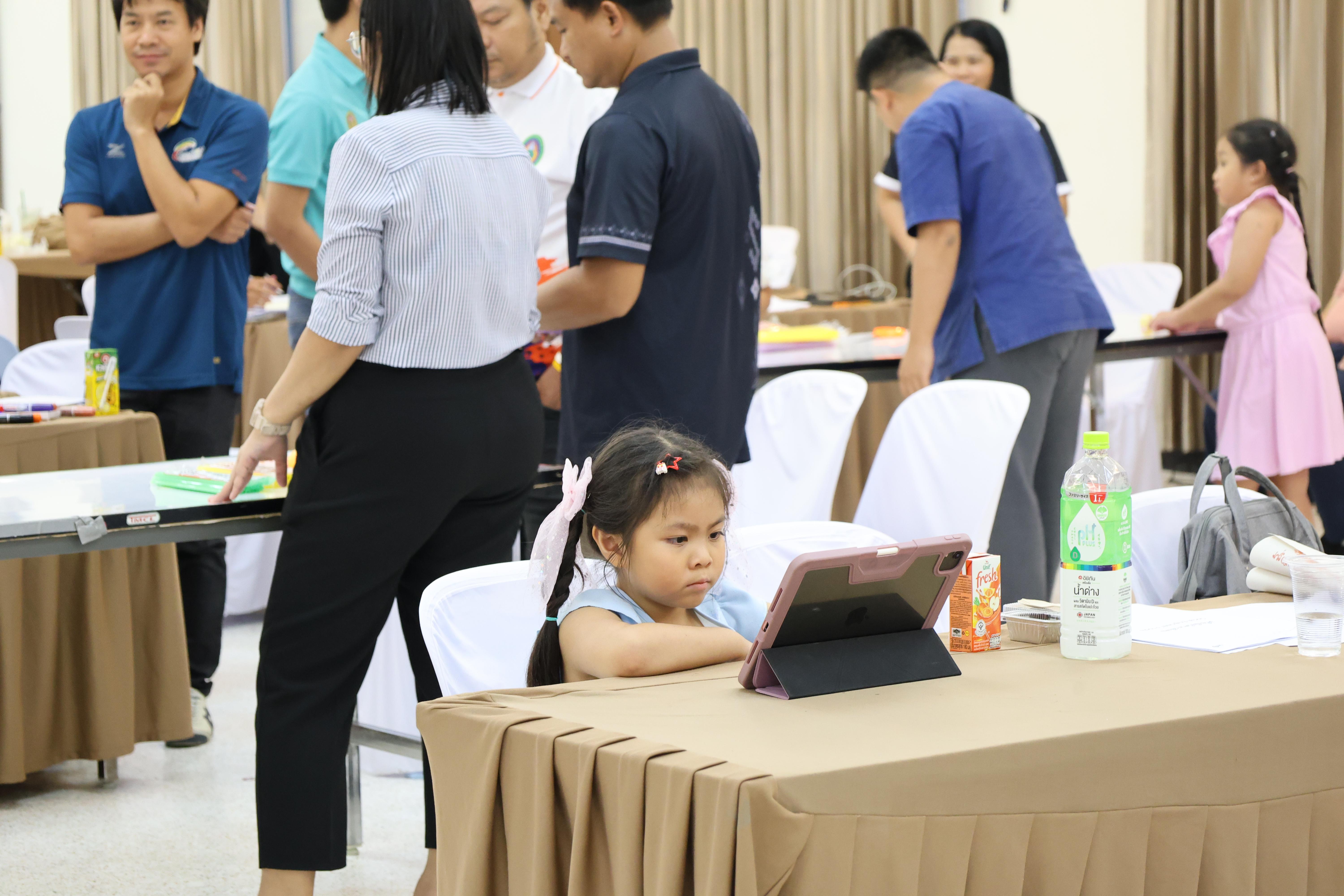 326. วันนี้เป็นการอบรมในโมดูลที่ 10 เรื่อง “ทักษะการโค้ชเพื่อการพัฒนา Soft Skills” .