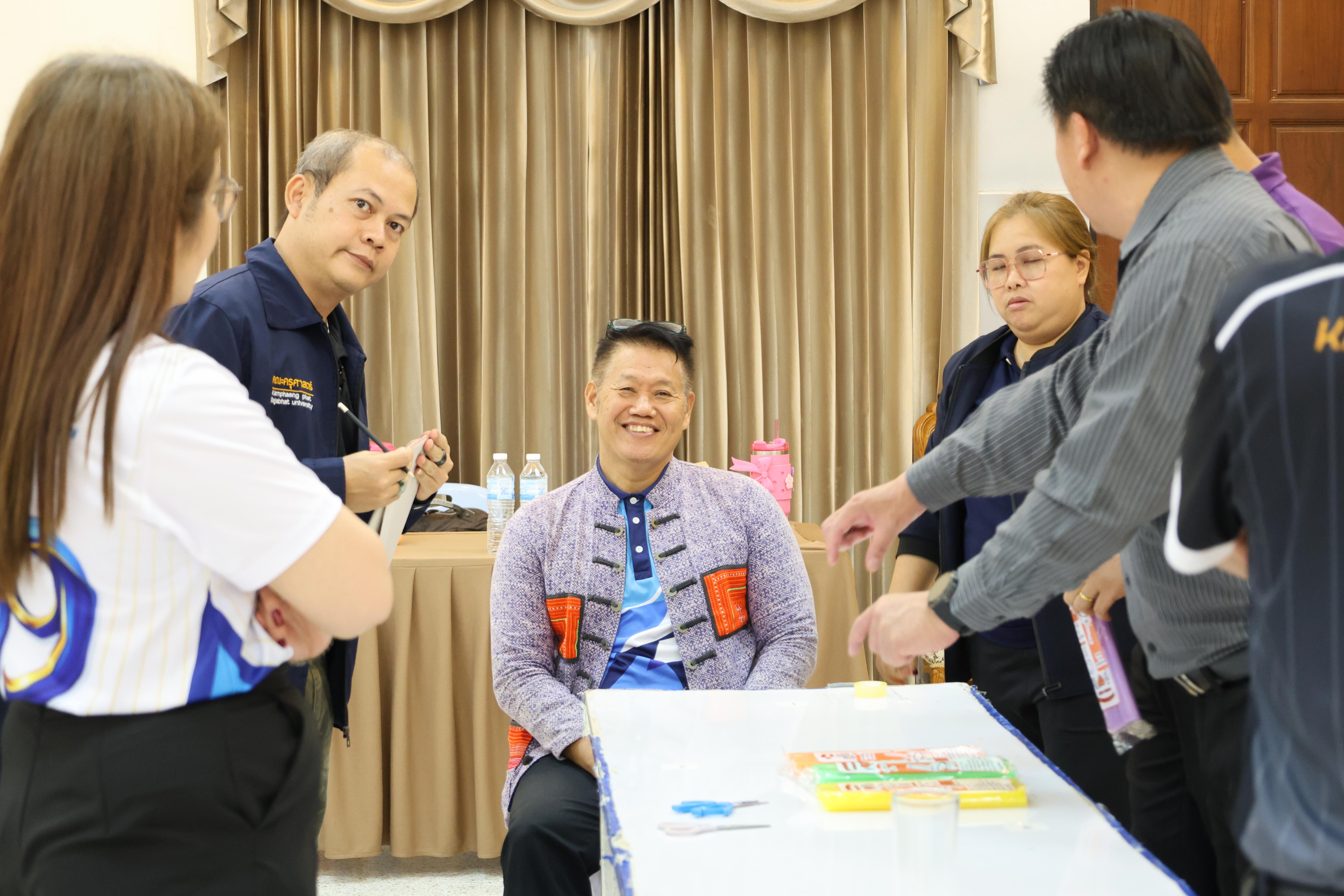 327. วันนี้เป็นการอบรมในโมดูลที่ 10 เรื่อง “ทักษะการโค้ชเพื่อการพัฒนา Soft Skills” .