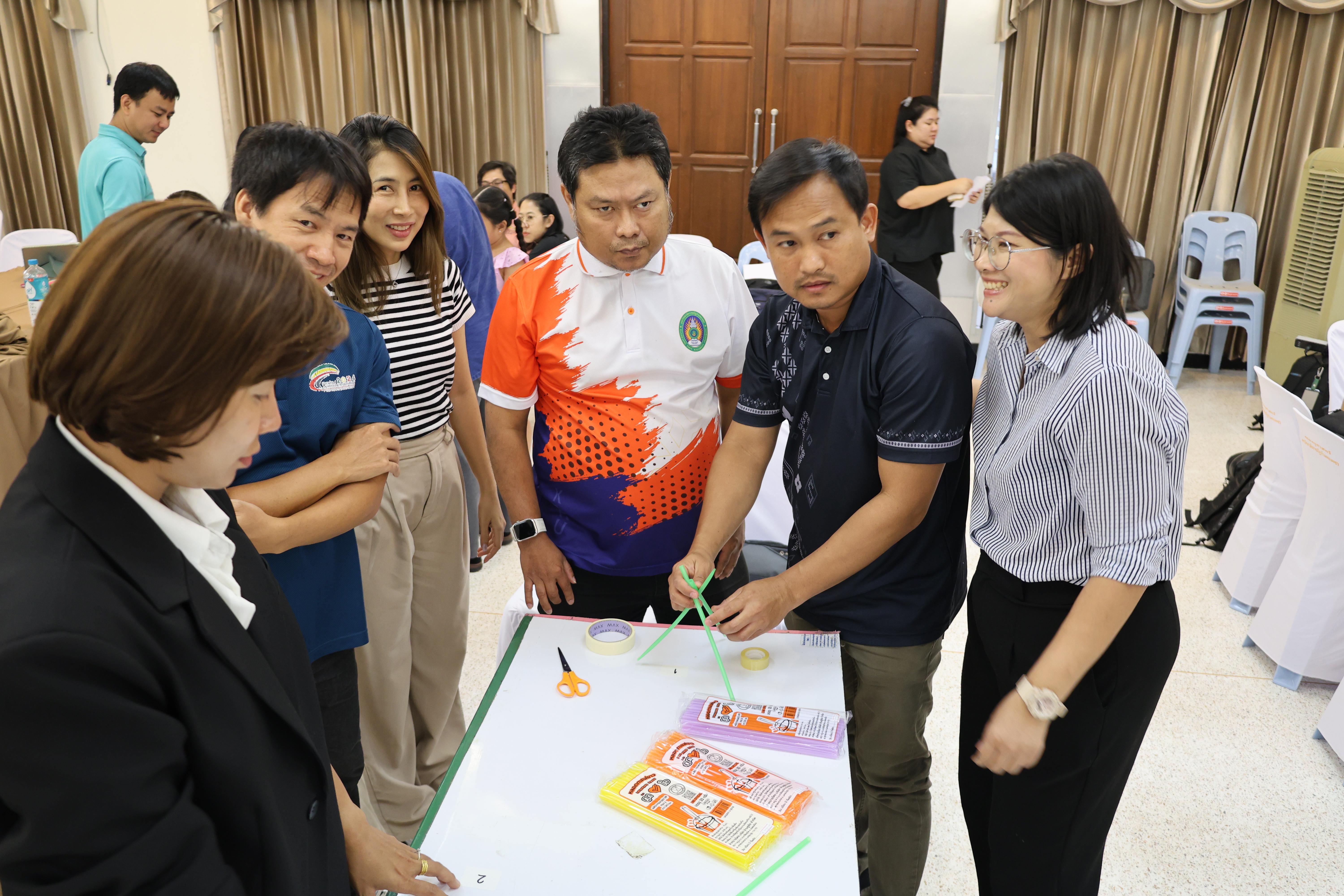 333. วันนี้เป็นการอบรมในโมดูลที่ 10 เรื่อง “ทักษะการโค้ชเพื่อการพัฒนา Soft Skills” .