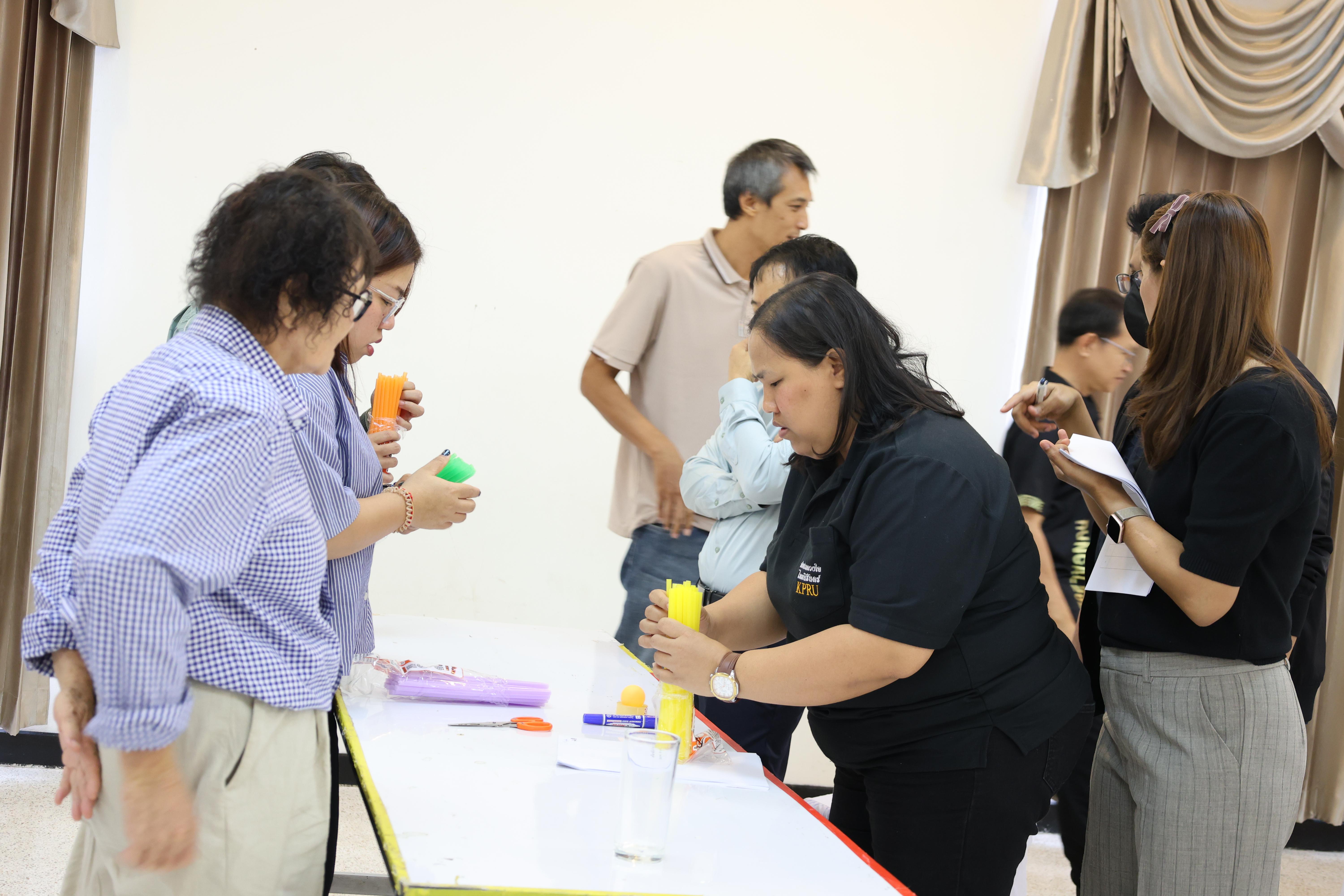 338. วันนี้เป็นการอบรมในโมดูลที่ 10 เรื่อง “ทักษะการโค้ชเพื่อการพัฒนา Soft Skills” .