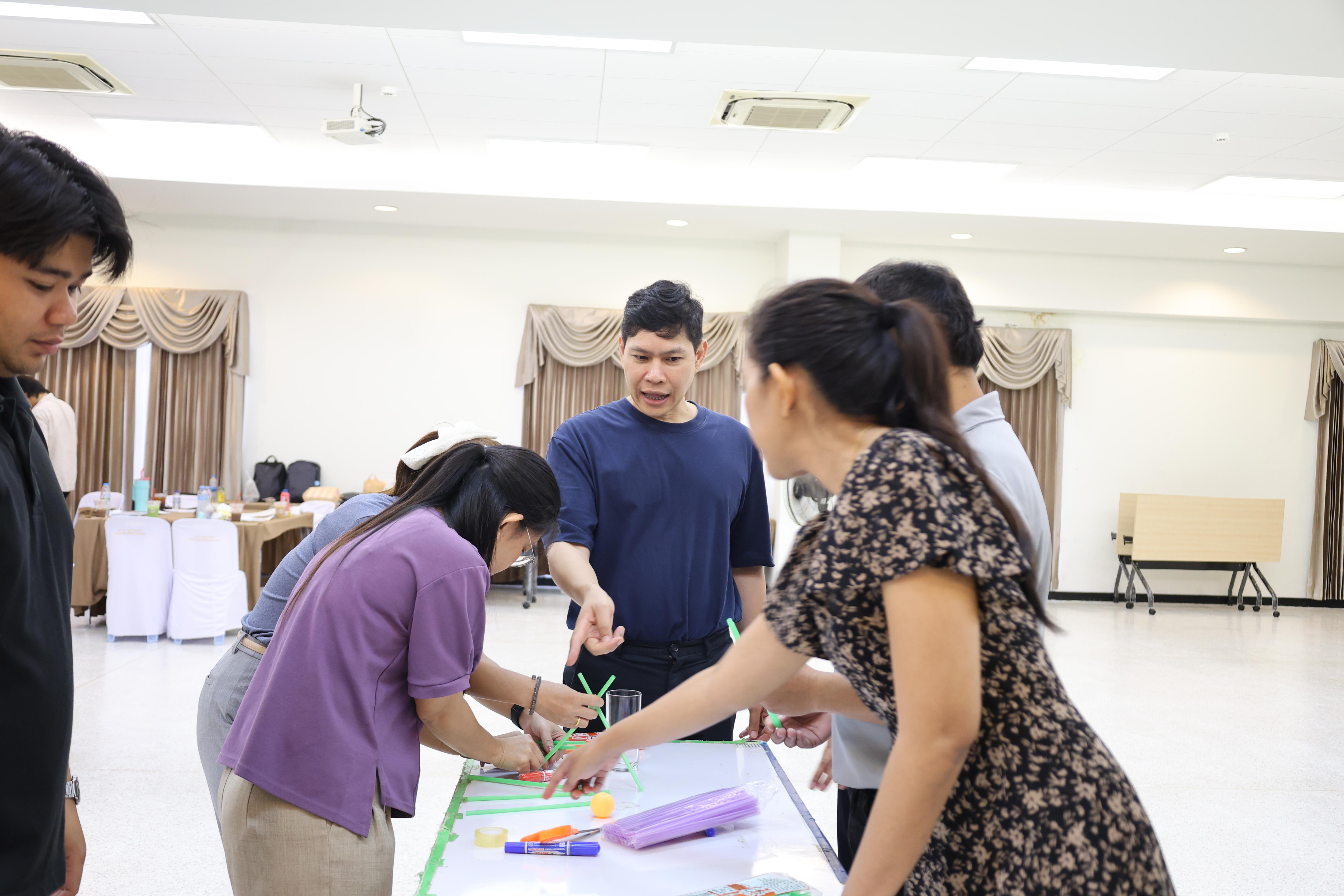 347. วันนี้เป็นการอบรมในโมดูลที่ 10 เรื่อง “ทักษะการโค้ชเพื่อการพัฒนา Soft Skills” .