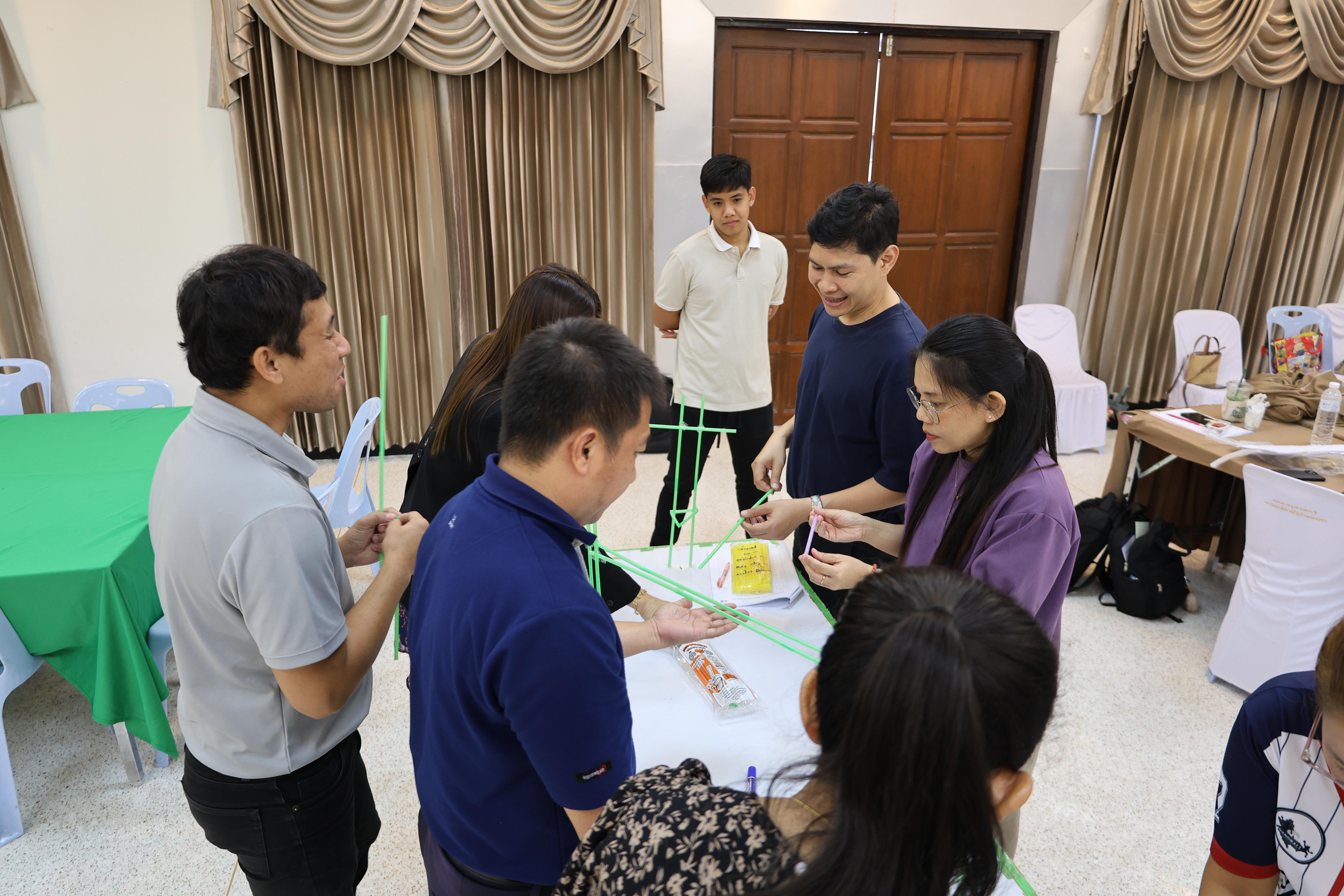 358. วันนี้เป็นการอบรมในโมดูลที่ 10 เรื่อง “ทักษะการโค้ชเพื่อการพัฒนา Soft Skills” .
