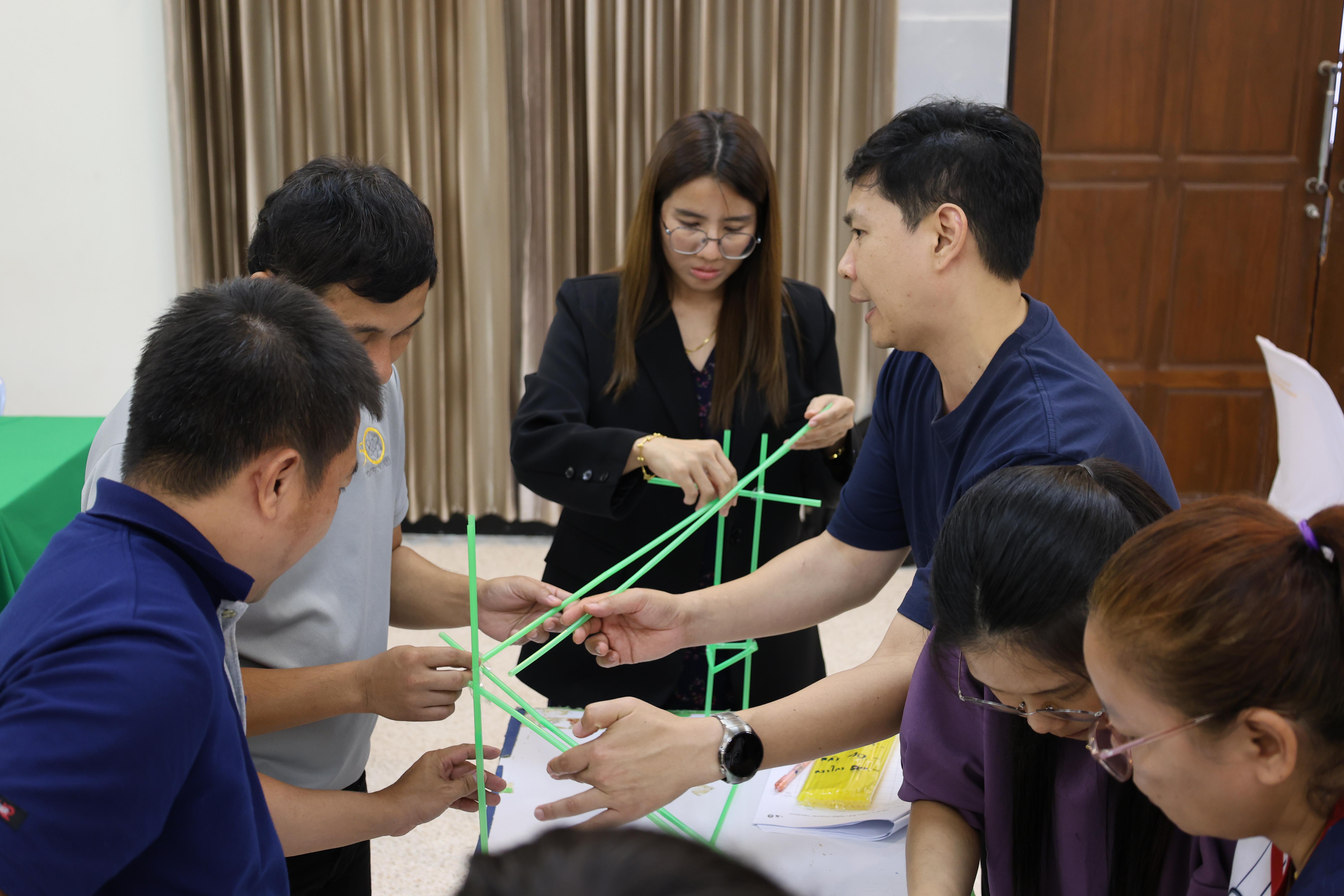 363. วันนี้เป็นการอบรมในโมดูลที่ 10 เรื่อง “ทักษะการโค้ชเพื่อการพัฒนา Soft Skills” .