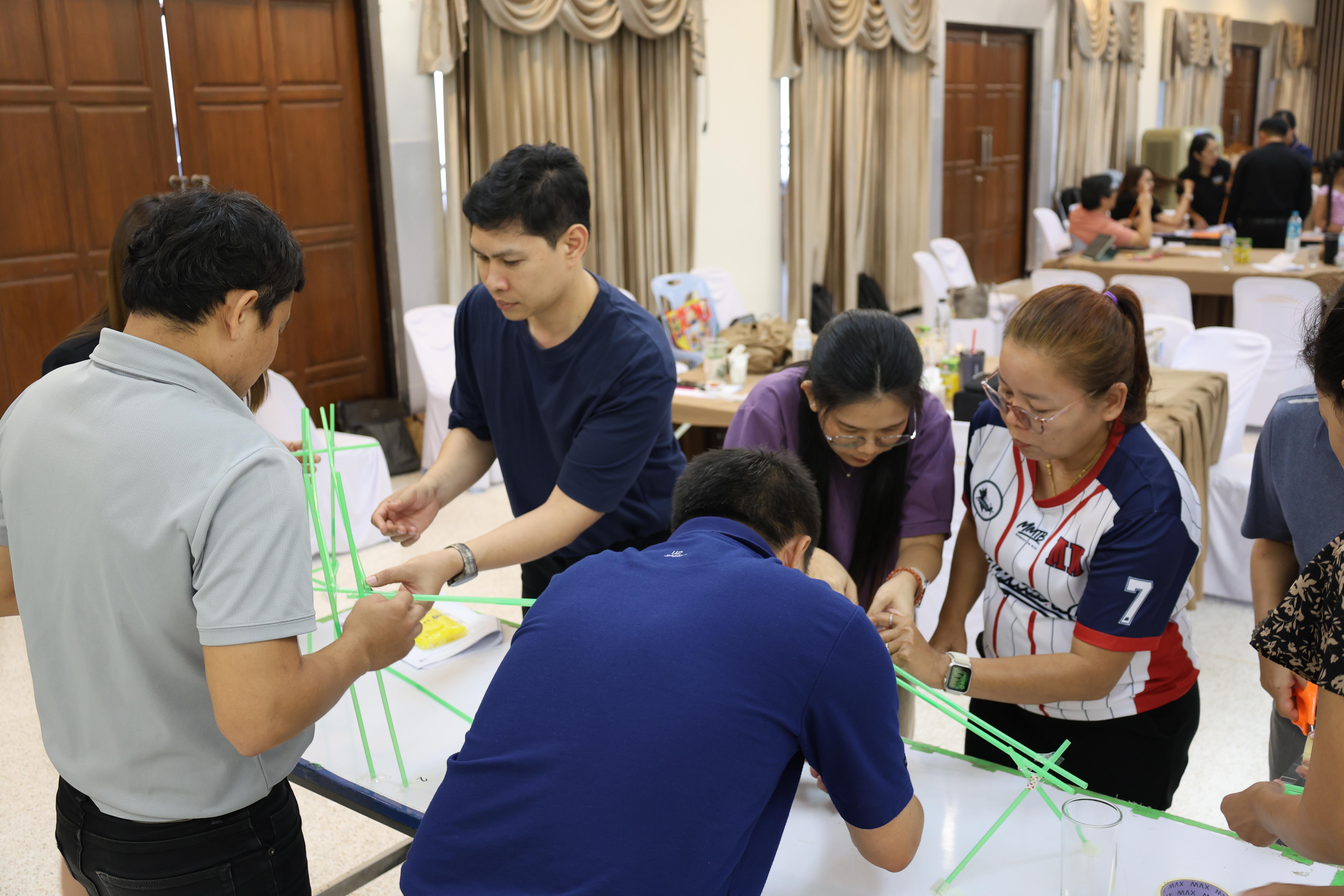 364. วันนี้เป็นการอบรมในโมดูลที่ 10 เรื่อง “ทักษะการโค้ชเพื่อการพัฒนา Soft Skills” .
