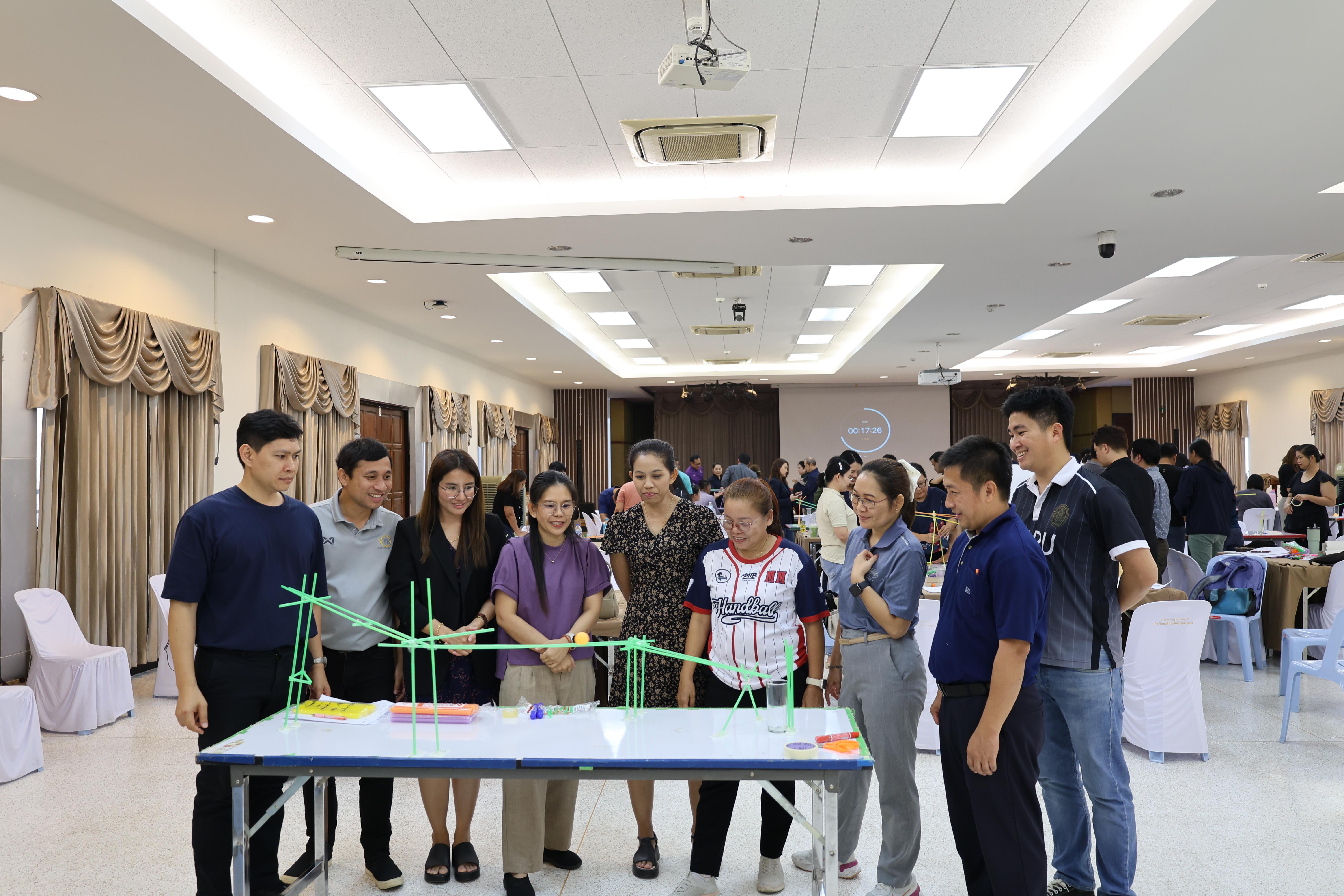 366. วันนี้เป็นการอบรมในโมดูลที่ 10 เรื่อง “ทักษะการโค้ชเพื่อการพัฒนา Soft Skills” .