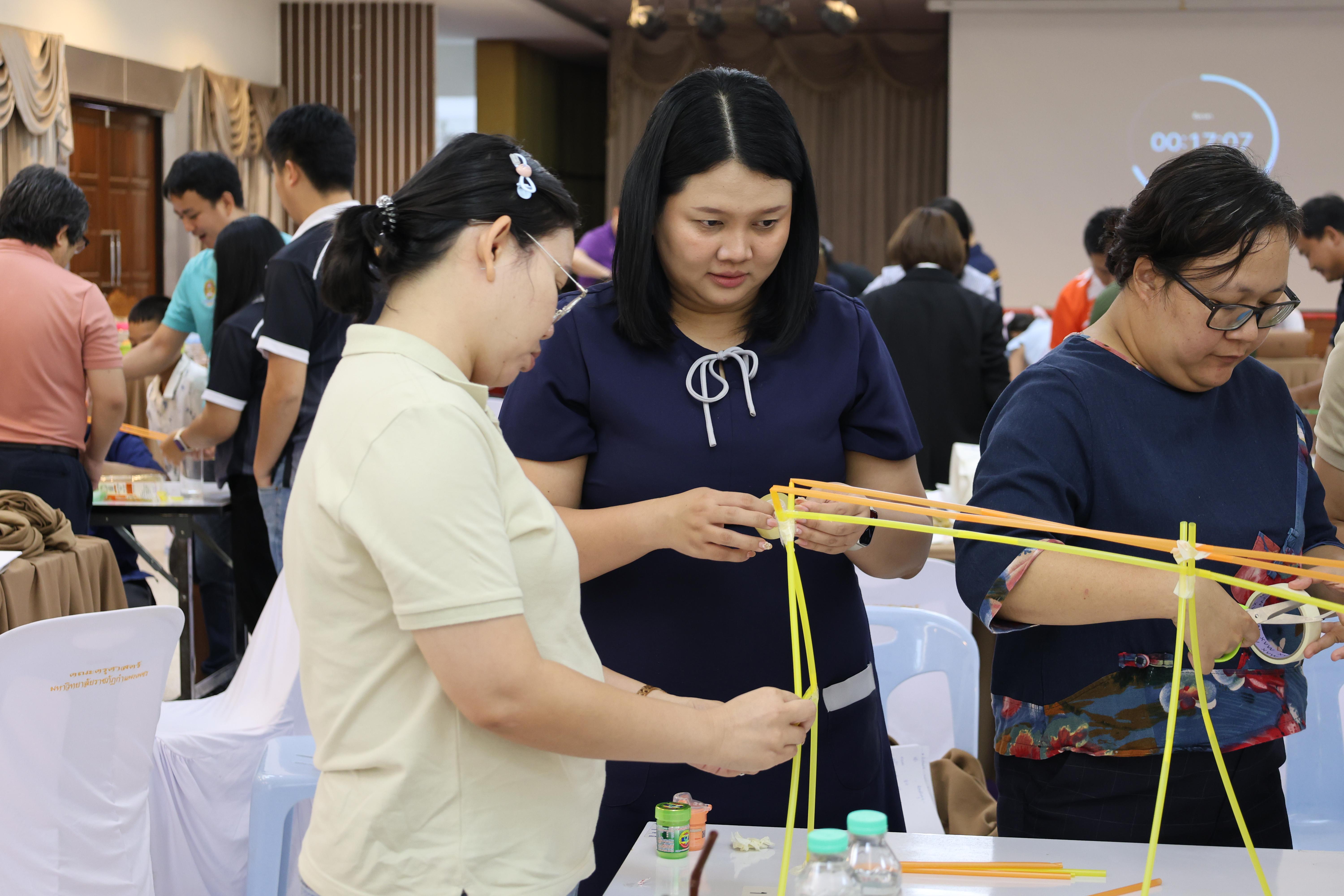 367. วันนี้เป็นการอบรมในโมดูลที่ 10 เรื่อง “ทักษะการโค้ชเพื่อการพัฒนา Soft Skills” .