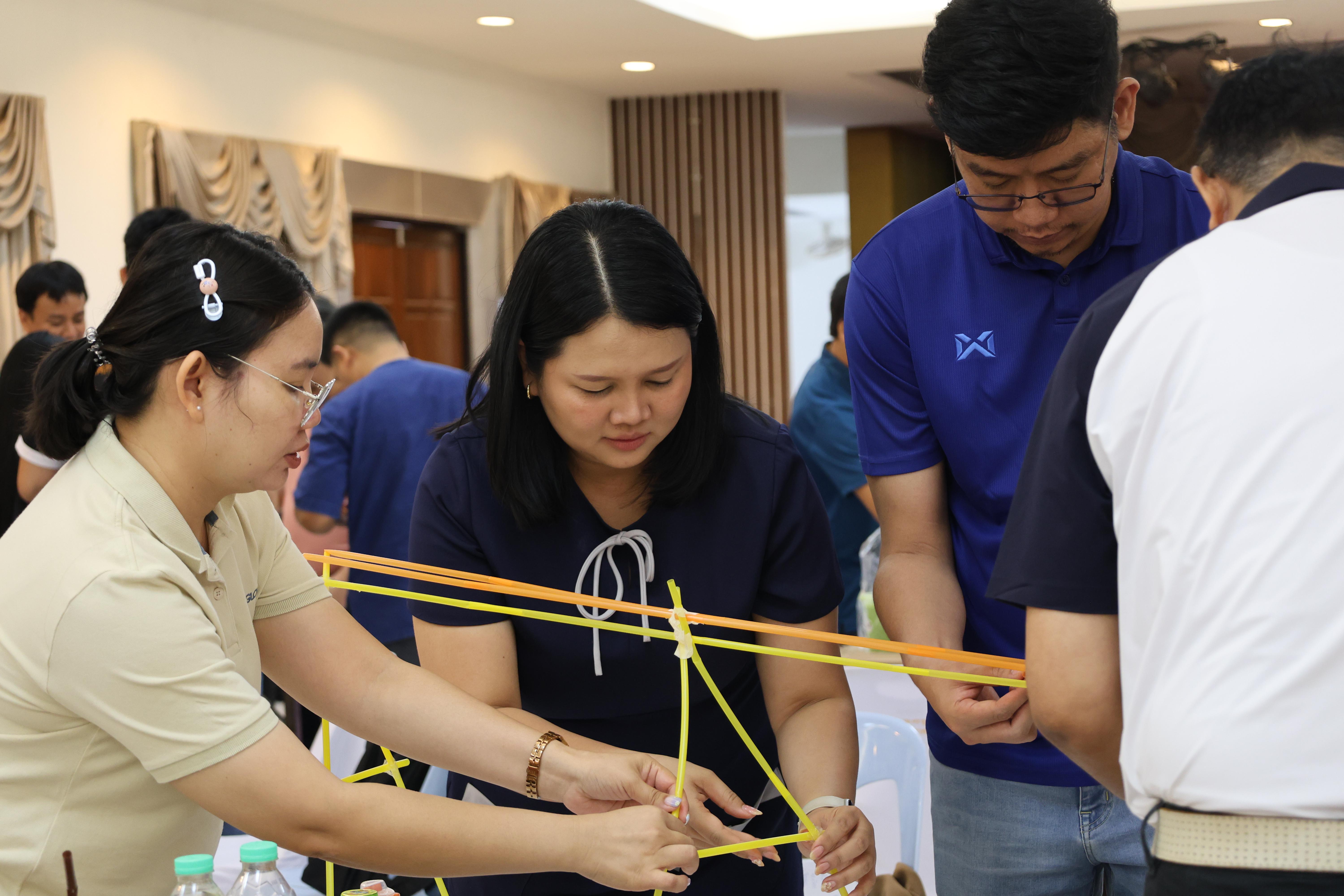 398. วันนี้เป็นการอบรมในโมดูลที่ 10 เรื่อง “ทักษะการโค้ชเพื่อการพัฒนา Soft Skills” .