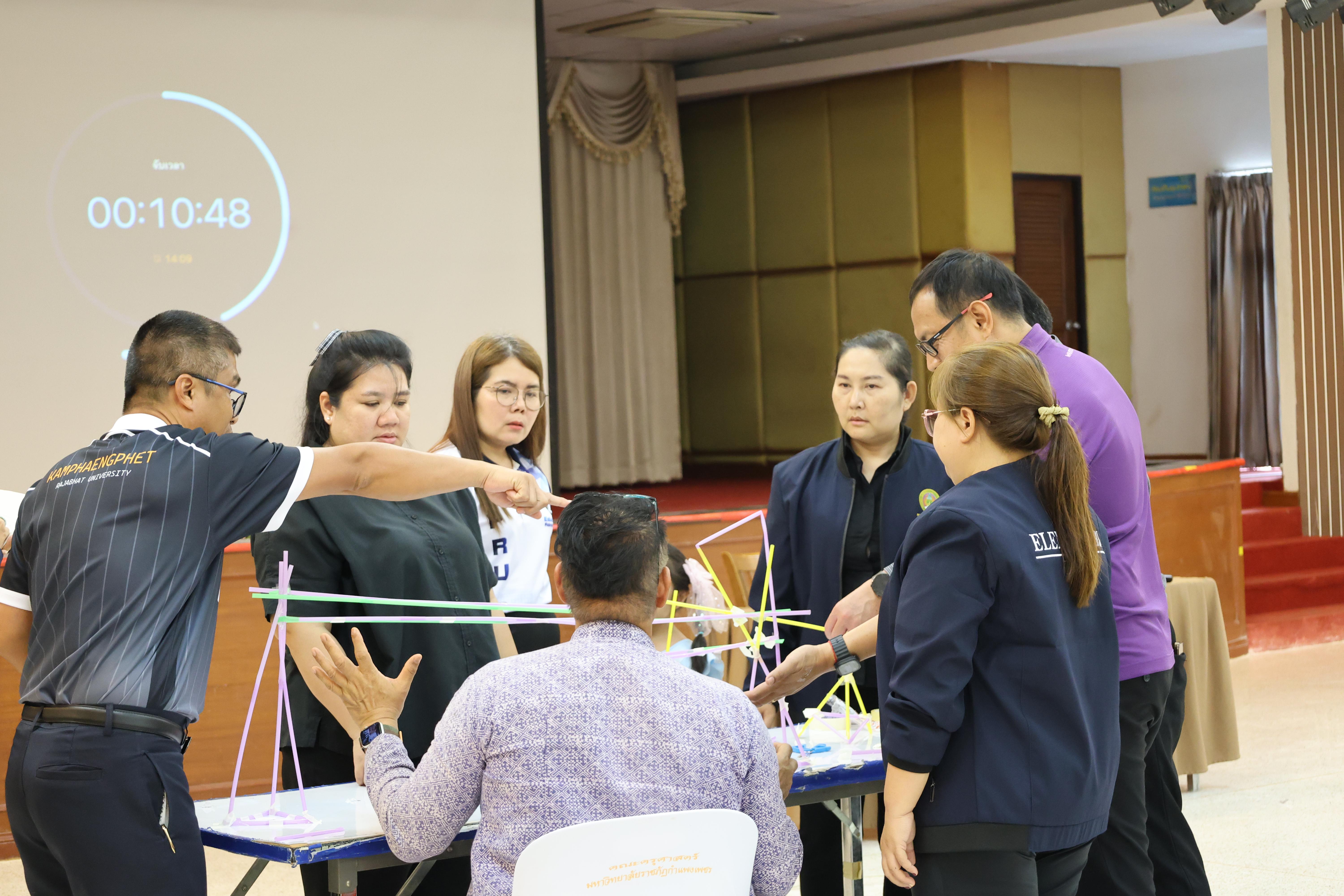 404. วันนี้เป็นการอบรมในโมดูลที่ 10 เรื่อง “ทักษะการโค้ชเพื่อการพัฒนา Soft Skills” .