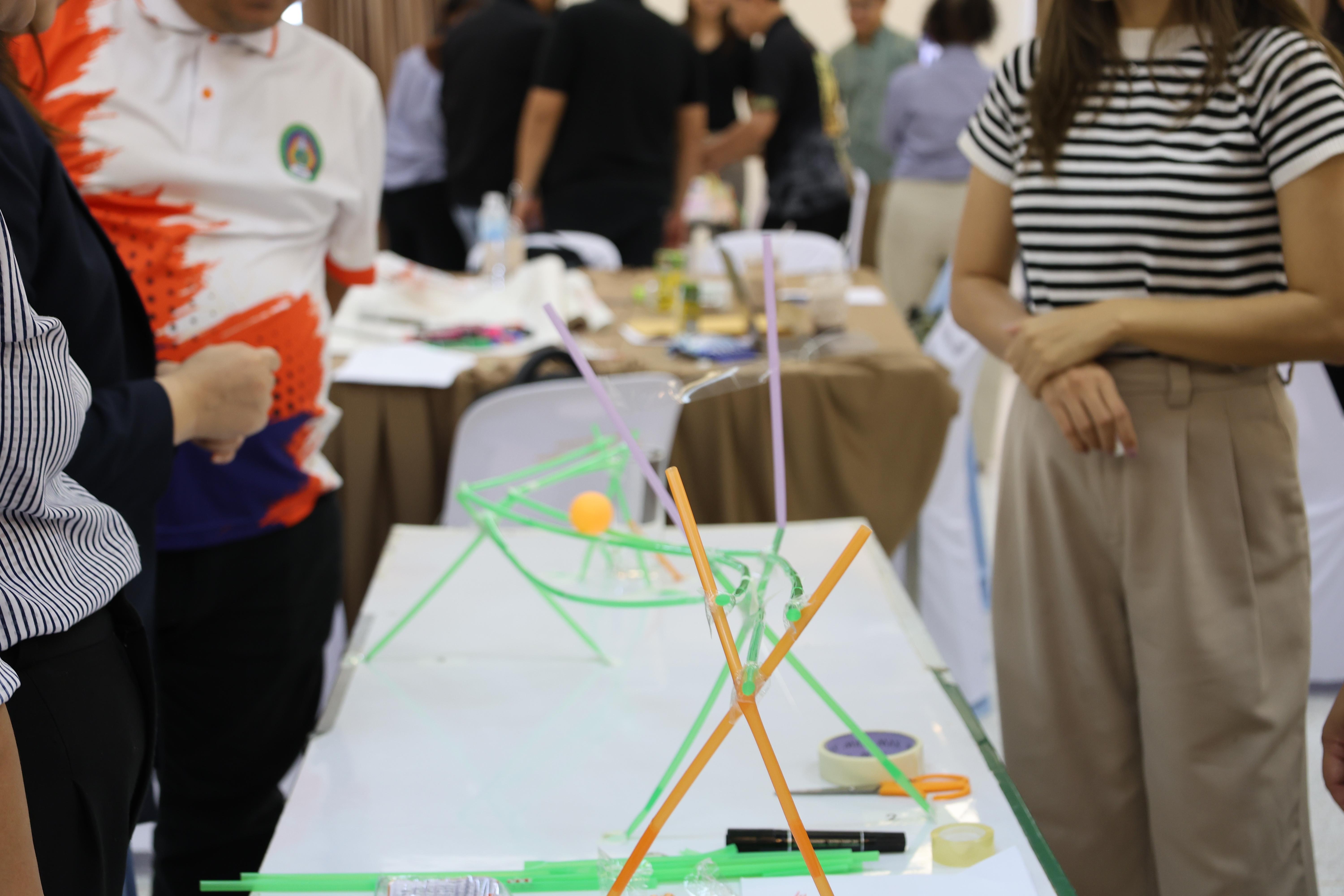 406. วันนี้เป็นการอบรมในโมดูลที่ 10 เรื่อง “ทักษะการโค้ชเพื่อการพัฒนา Soft Skills” .