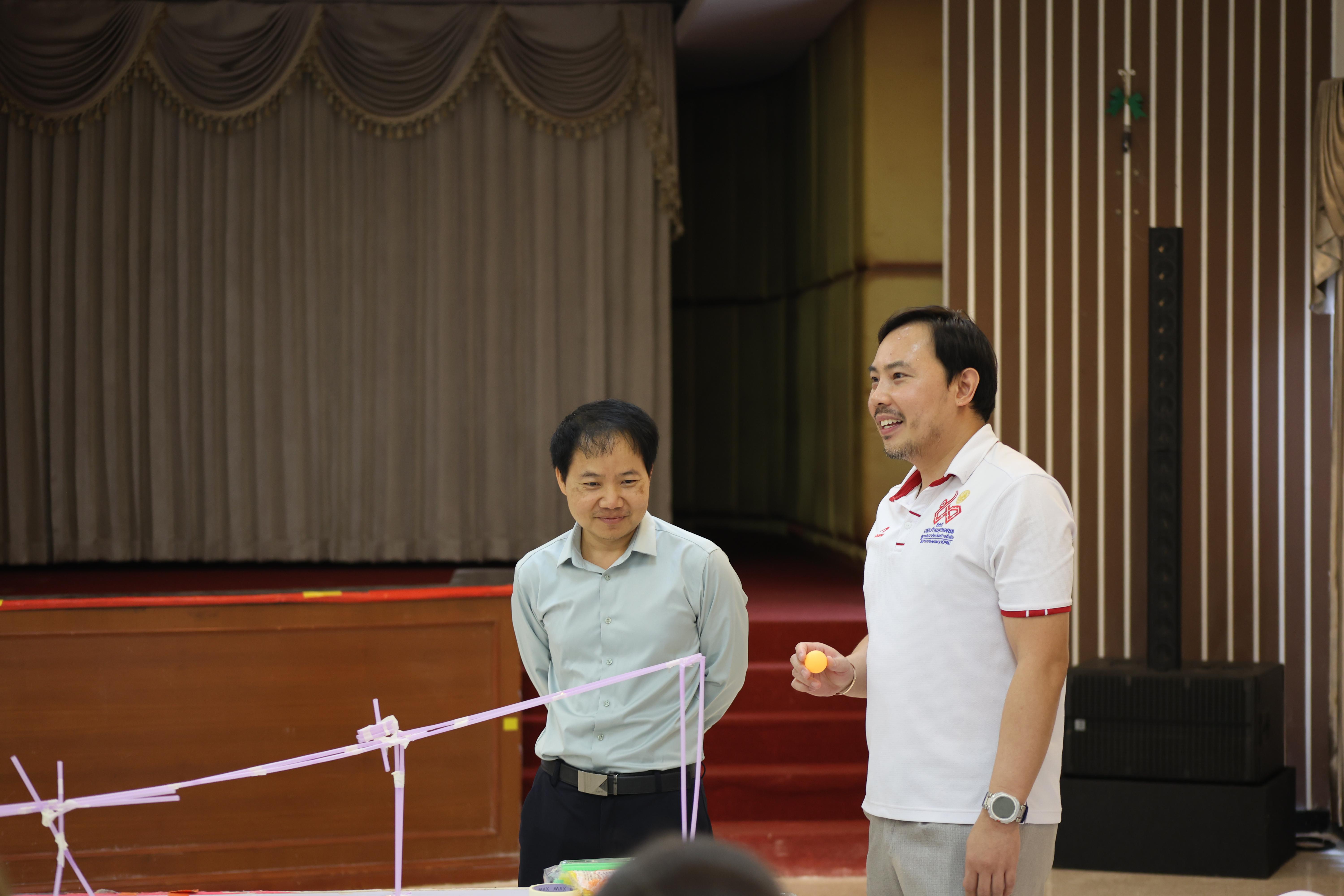 429. วันนี้เป็นการอบรมในโมดูลที่ 10 เรื่อง “ทักษะการโค้ชเพื่อการพัฒนา Soft Skills” .