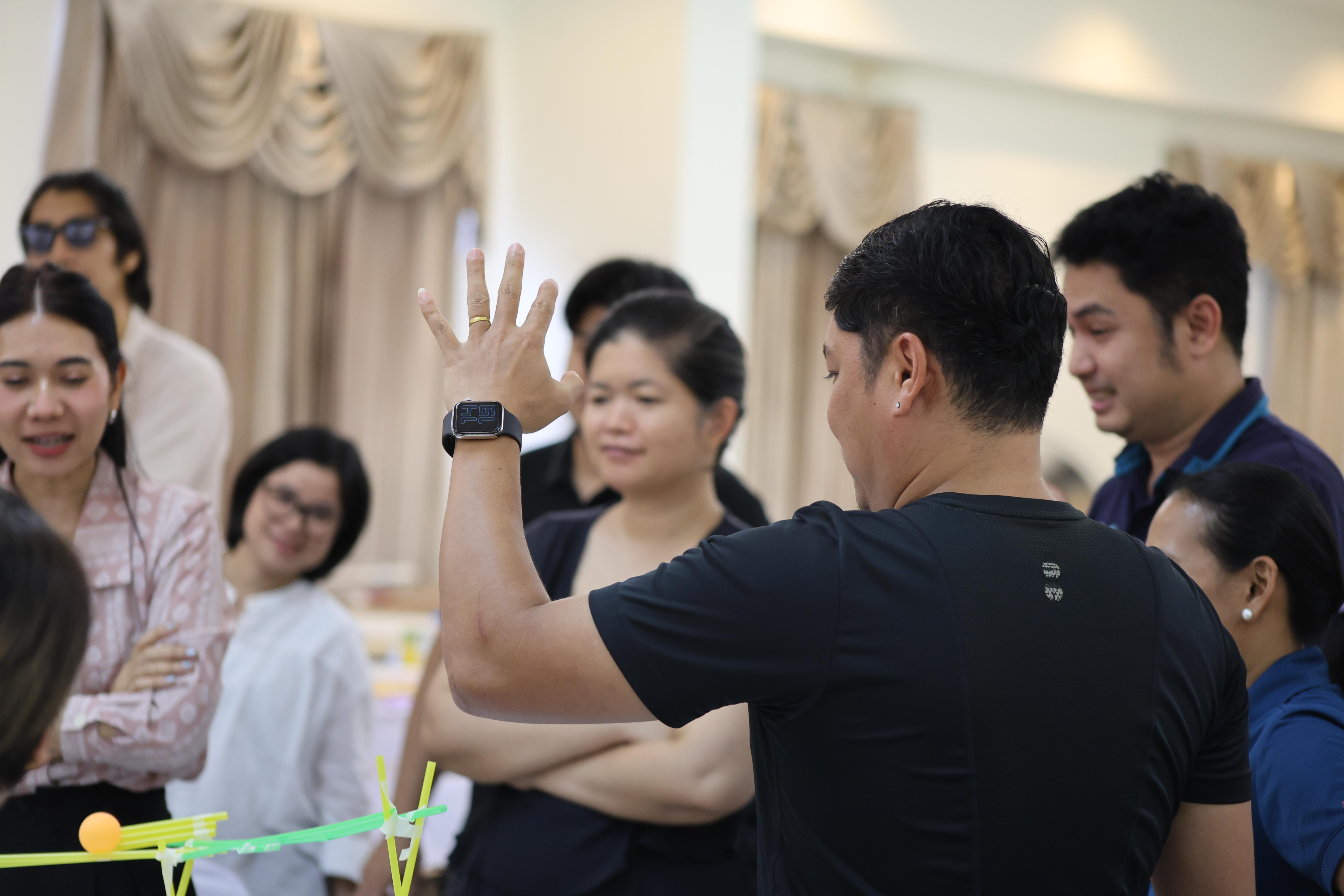 441. วันนี้เป็นการอบรมในโมดูลที่ 10 เรื่อง “ทักษะการโค้ชเพื่อการพัฒนา Soft Skills” .